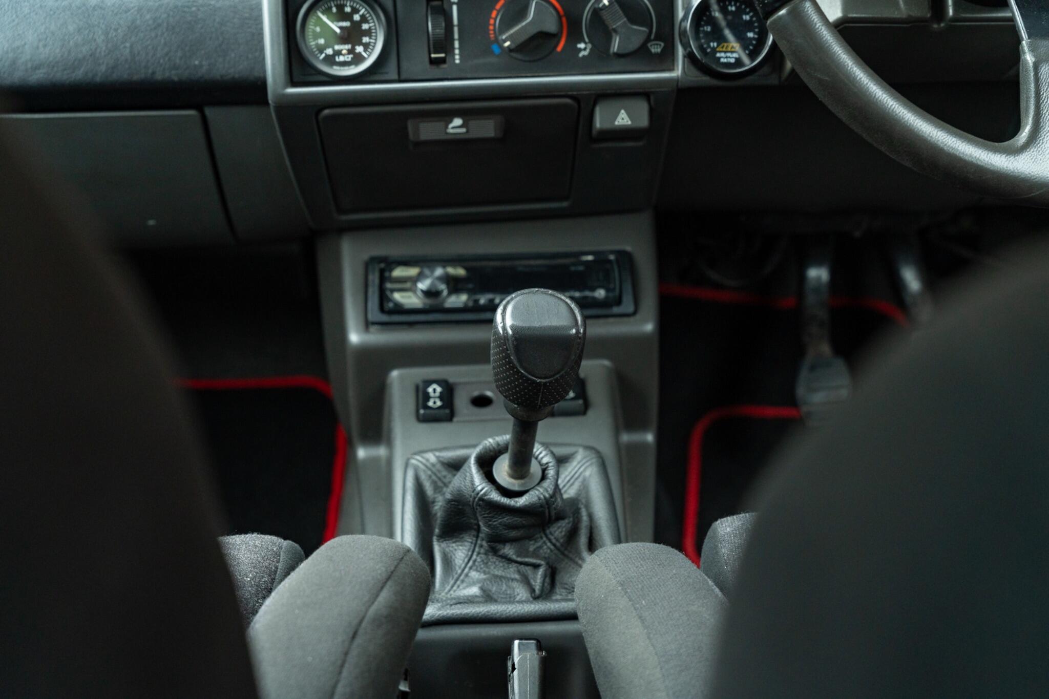 Renault R 5 view 11