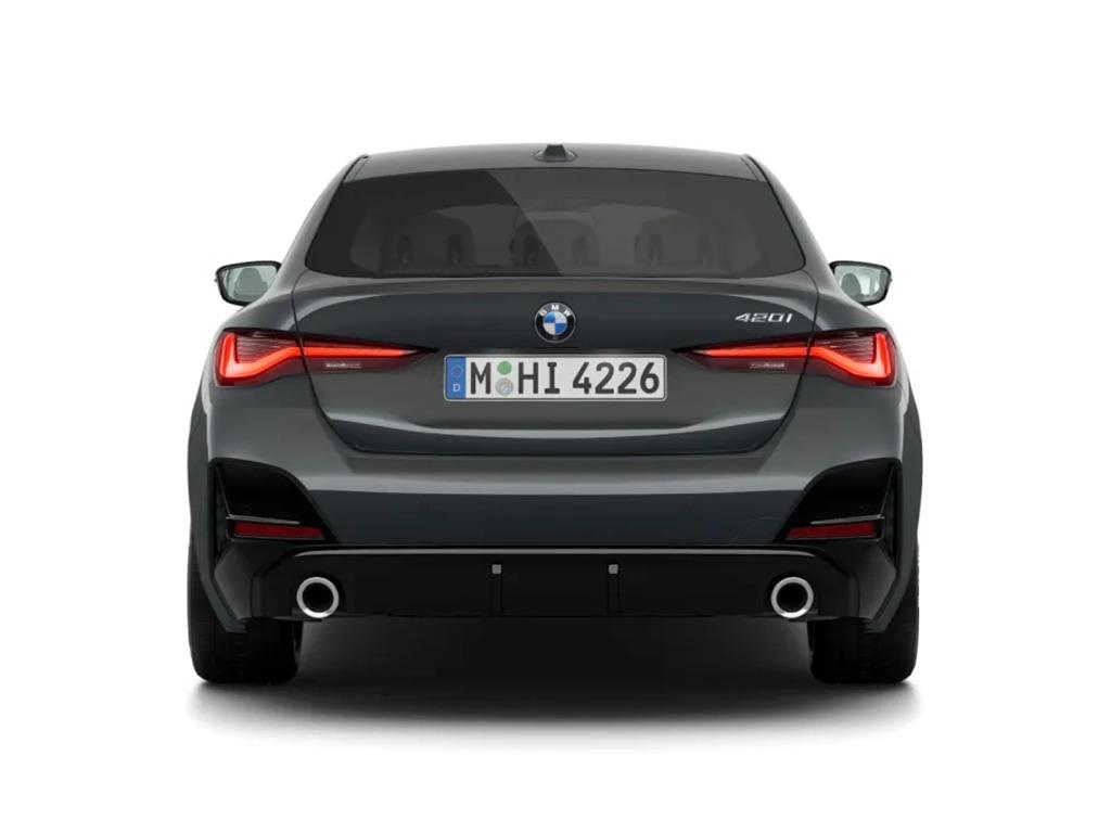 BMW 4 Series view 4