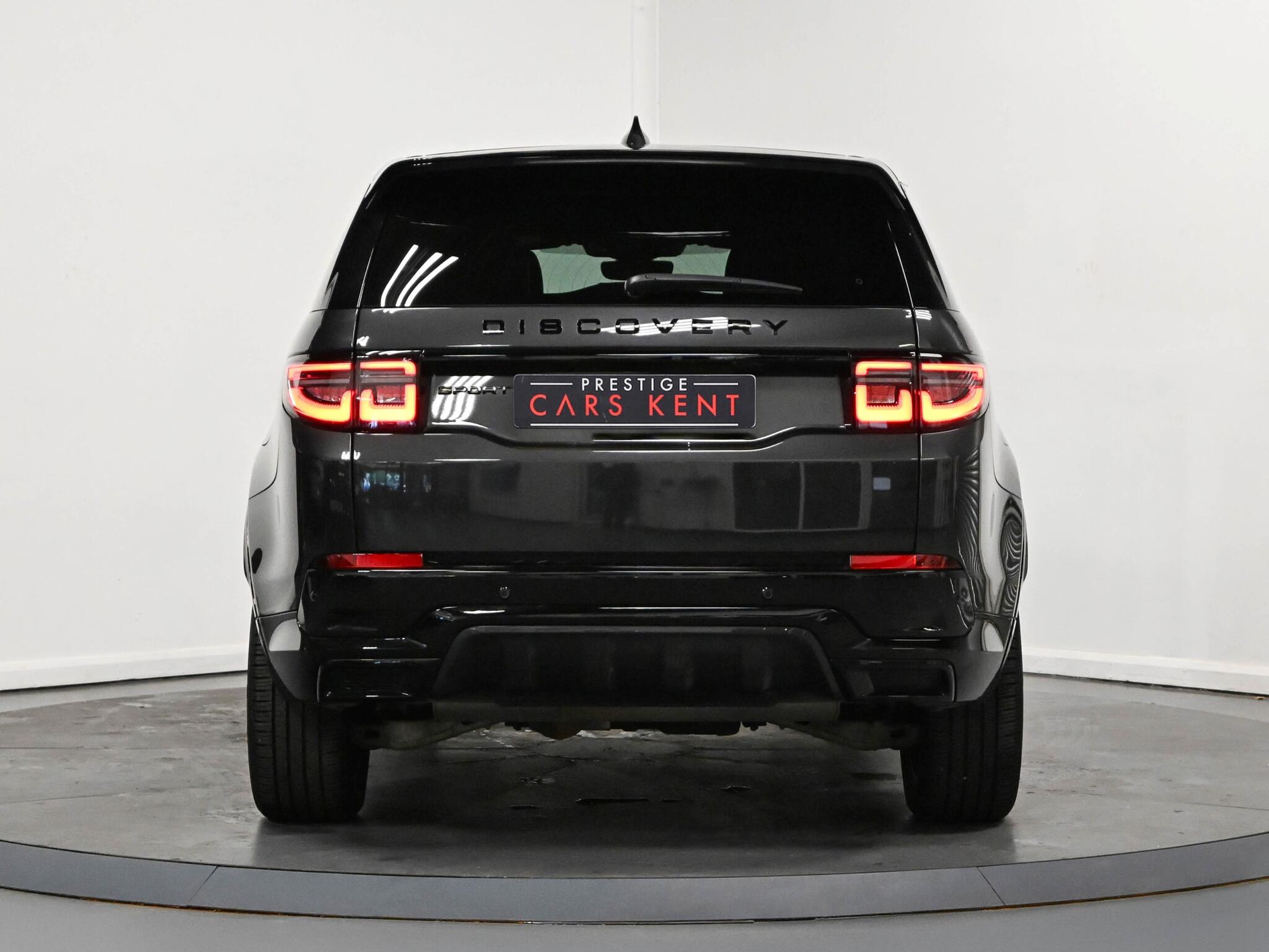 Land Rover Discovery Sport view 23