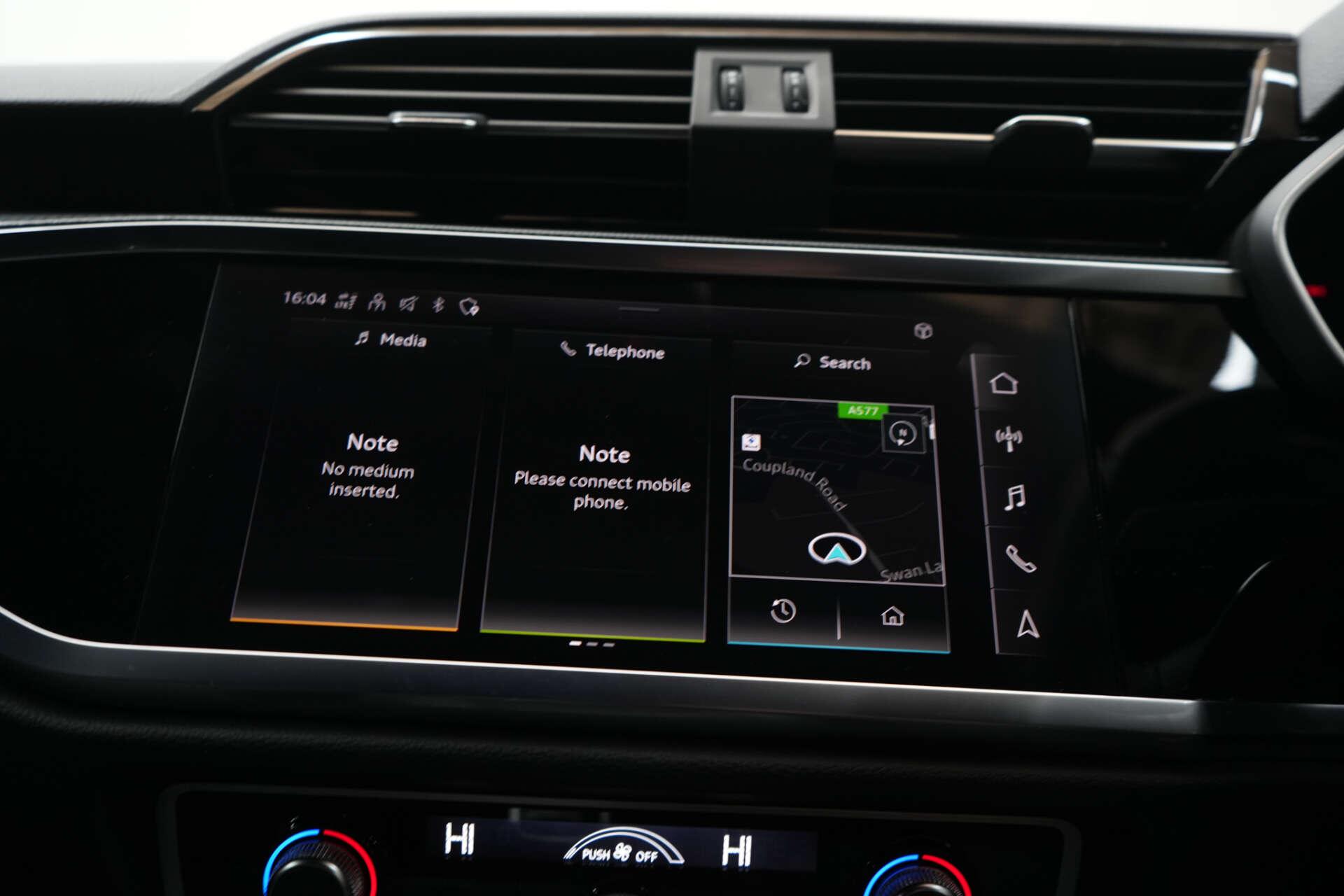 Audi Q3 view 29
