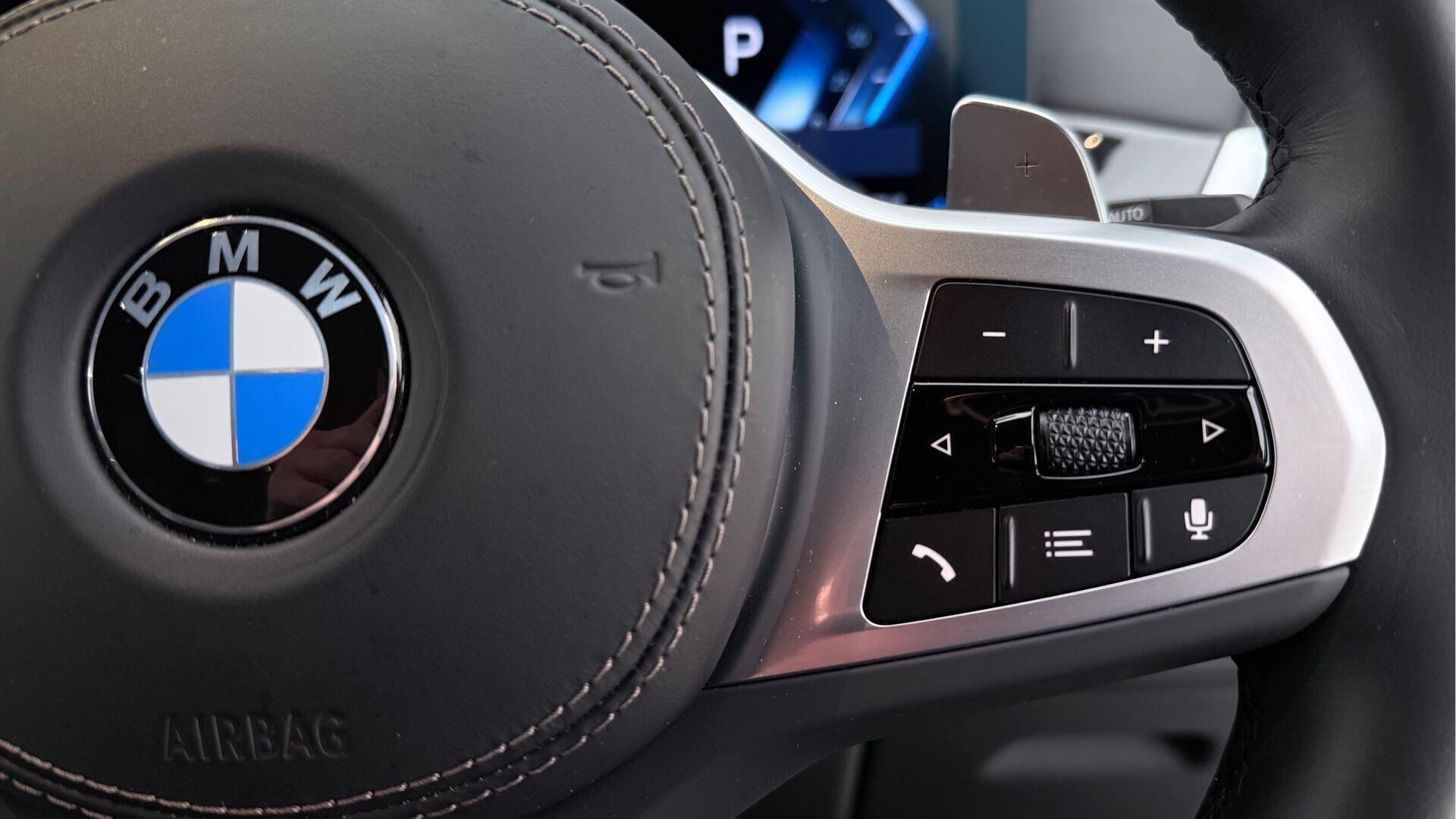BMW X5 view 19