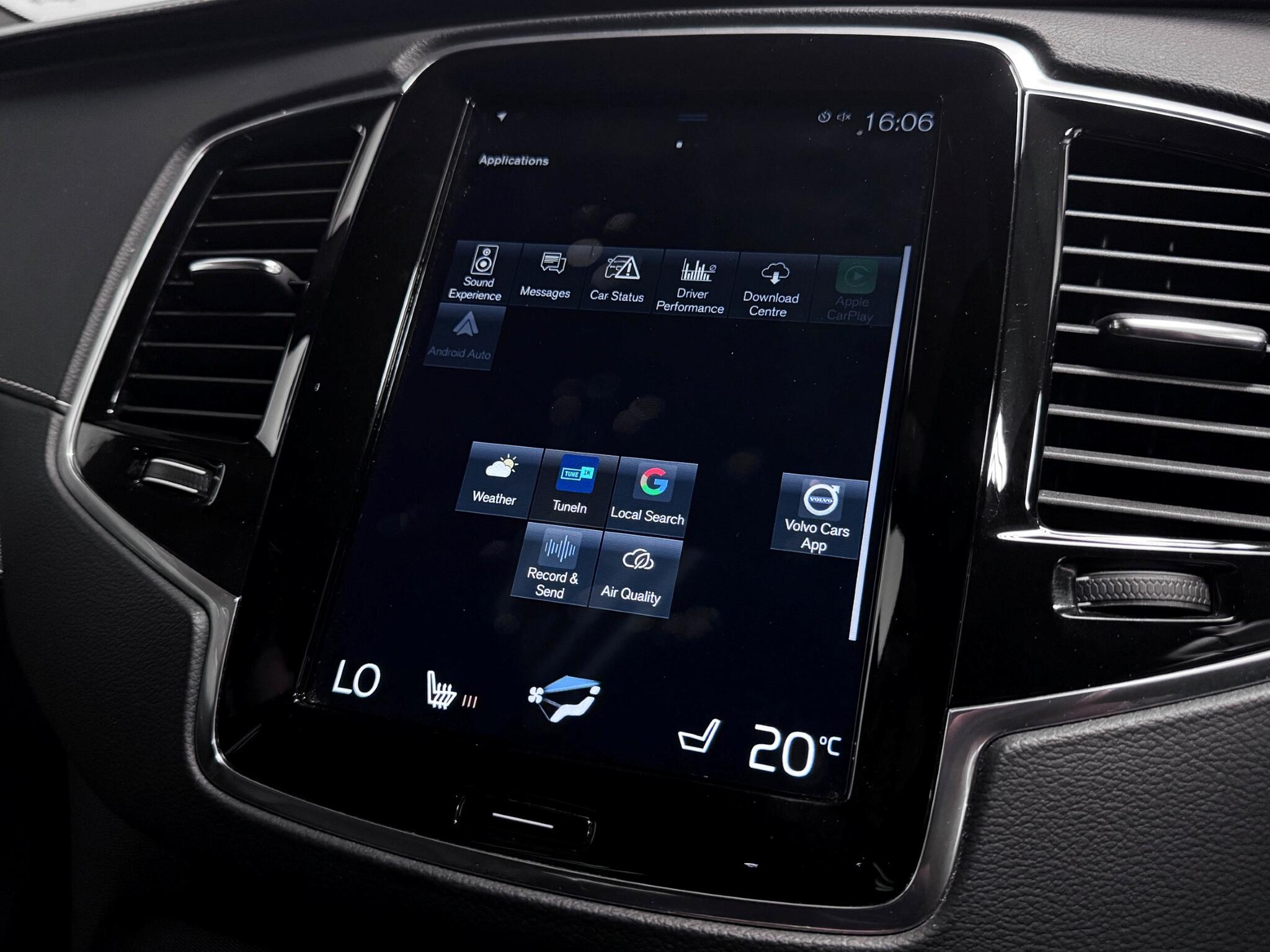 Volvo XC90 view 43