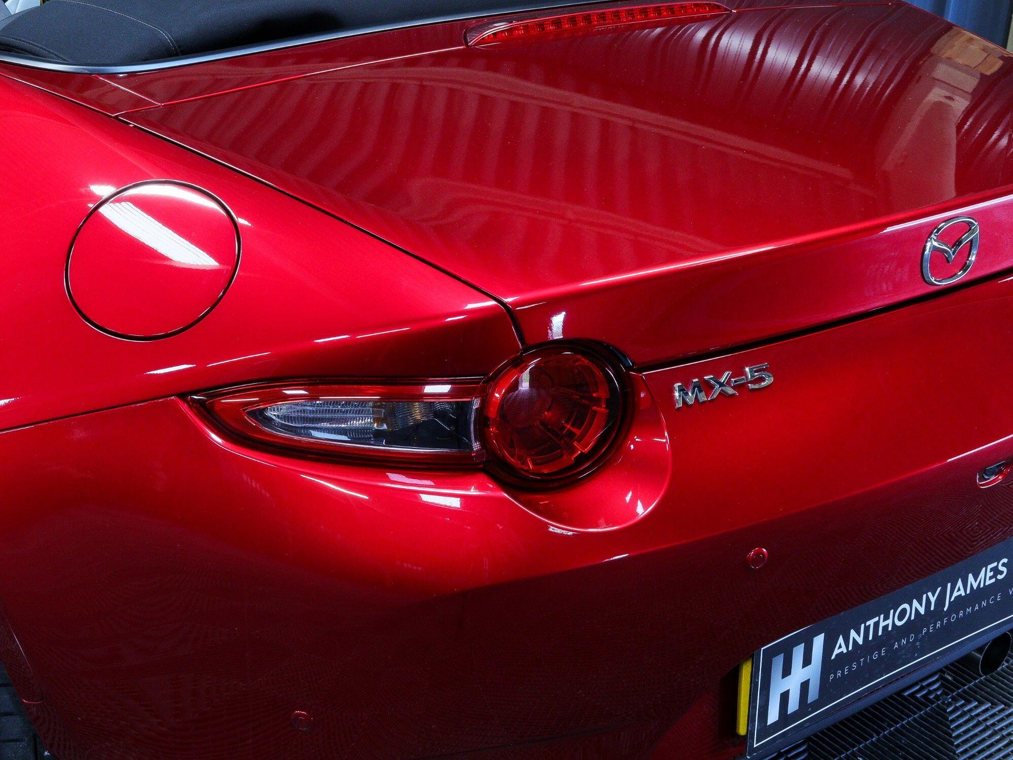 Mazda MX-5 view 20