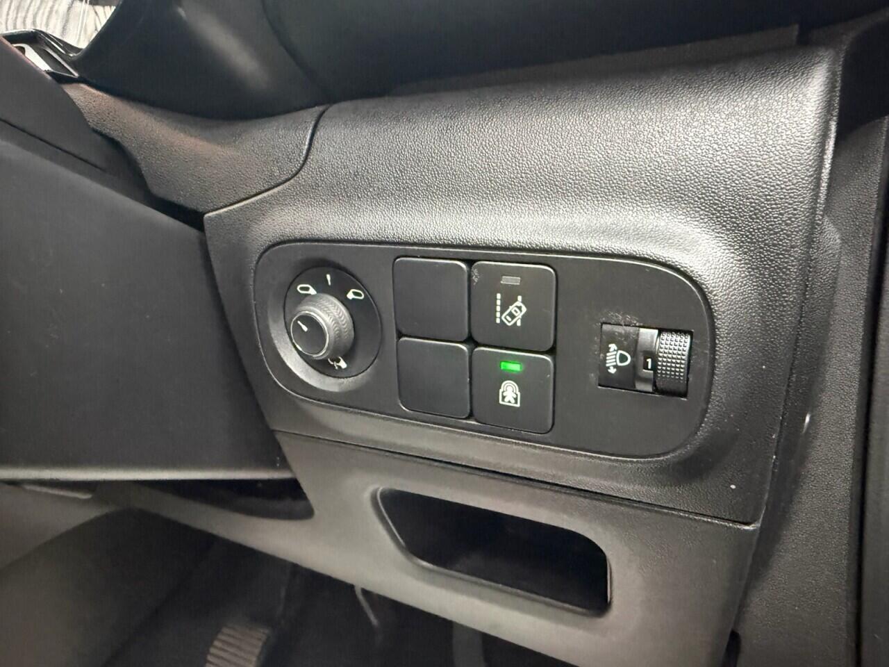 Citroen C3 view 11