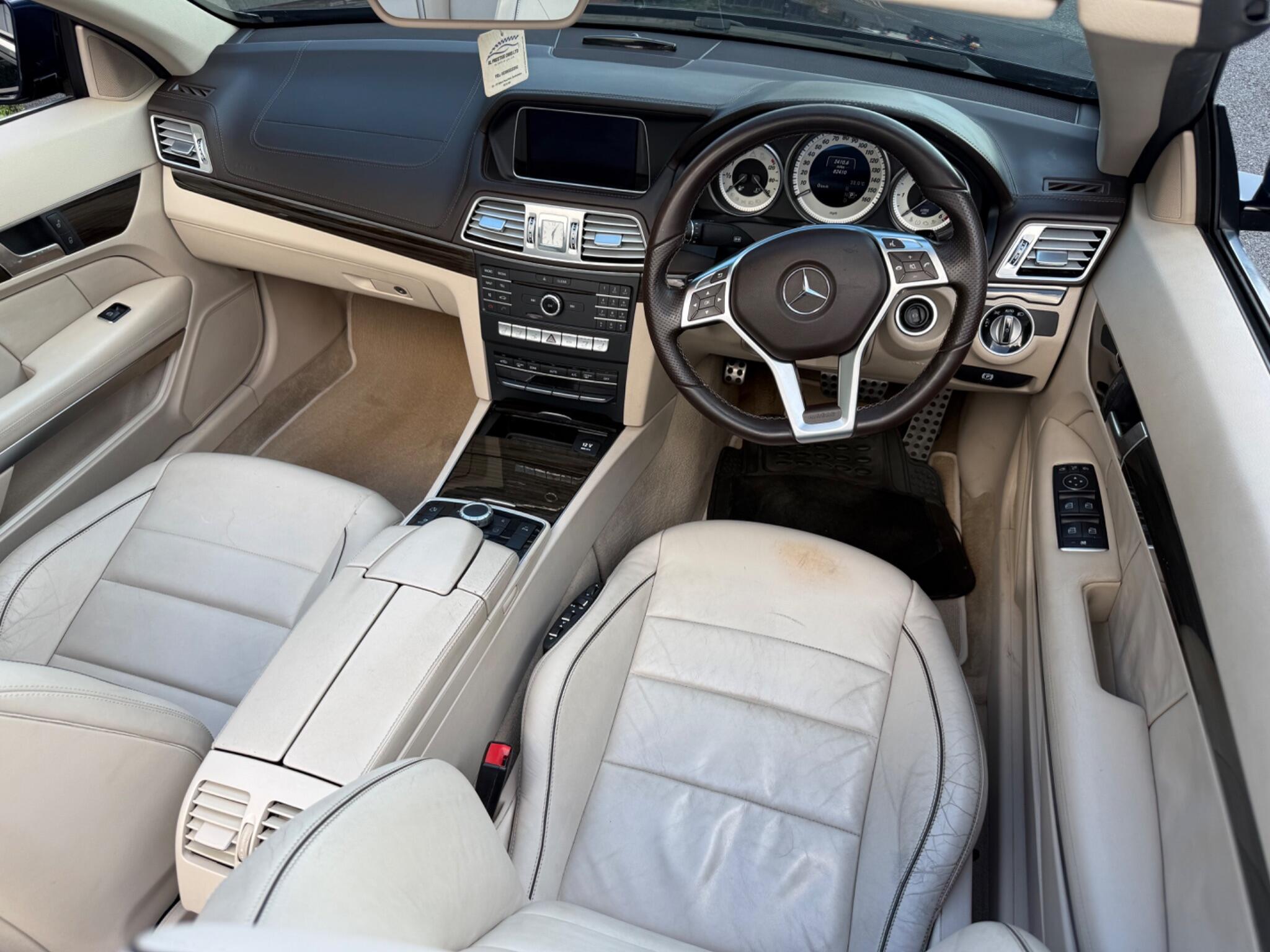 Mercedes-Benz E Class view 35