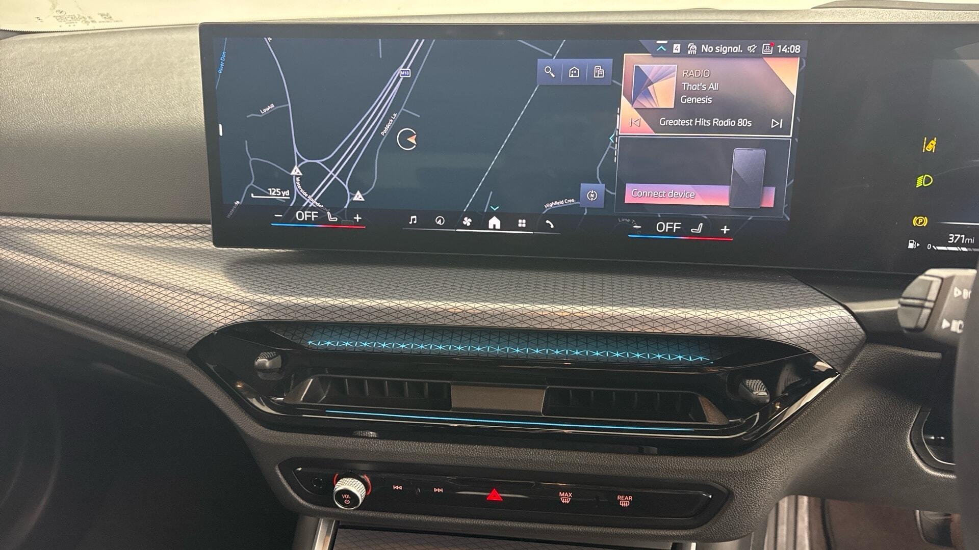 BMW 3 Series view 8