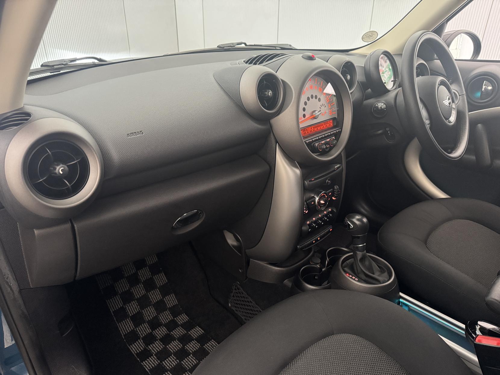 Mini Countryman view 59