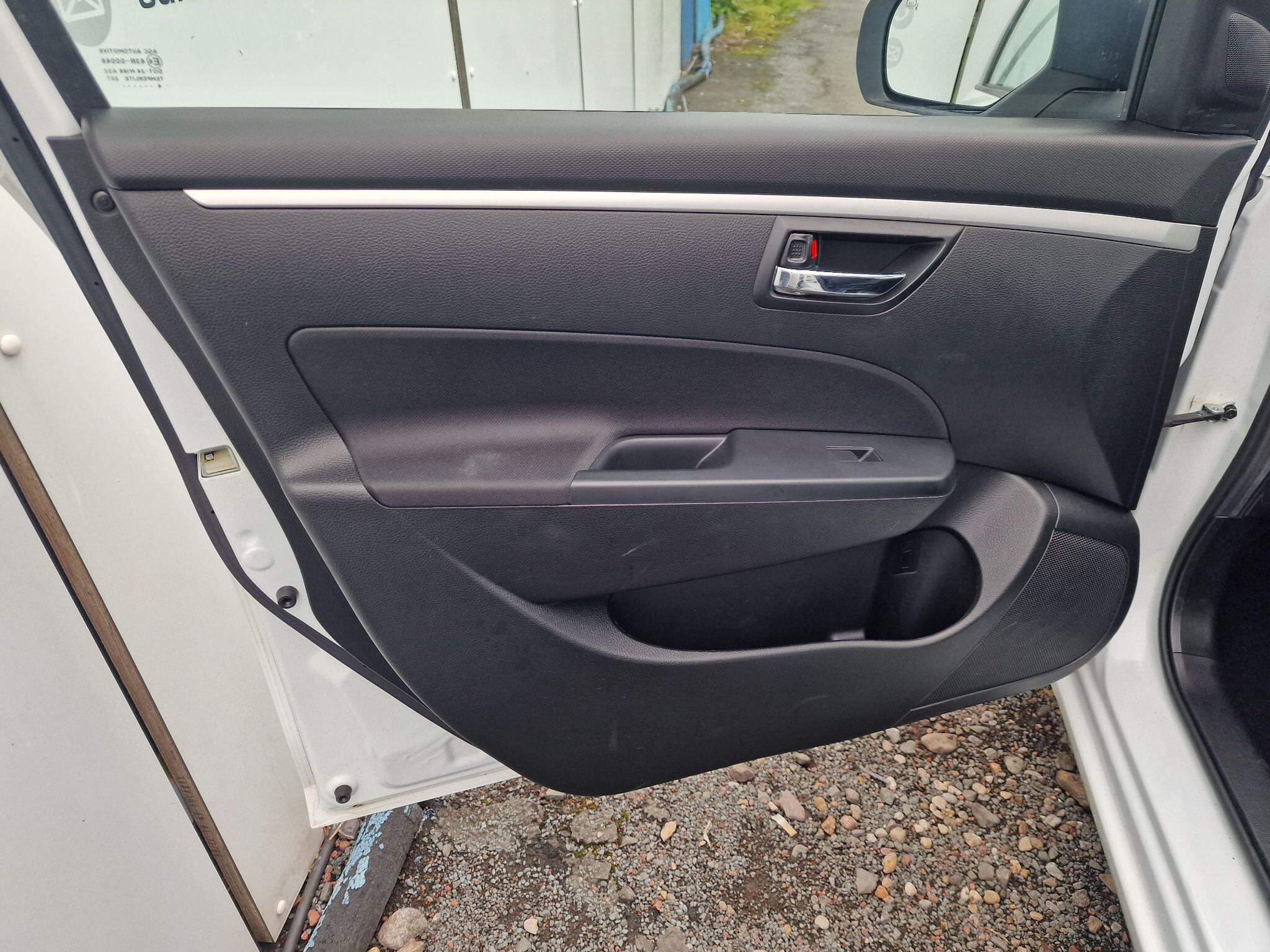 Suzuki Swift view 33