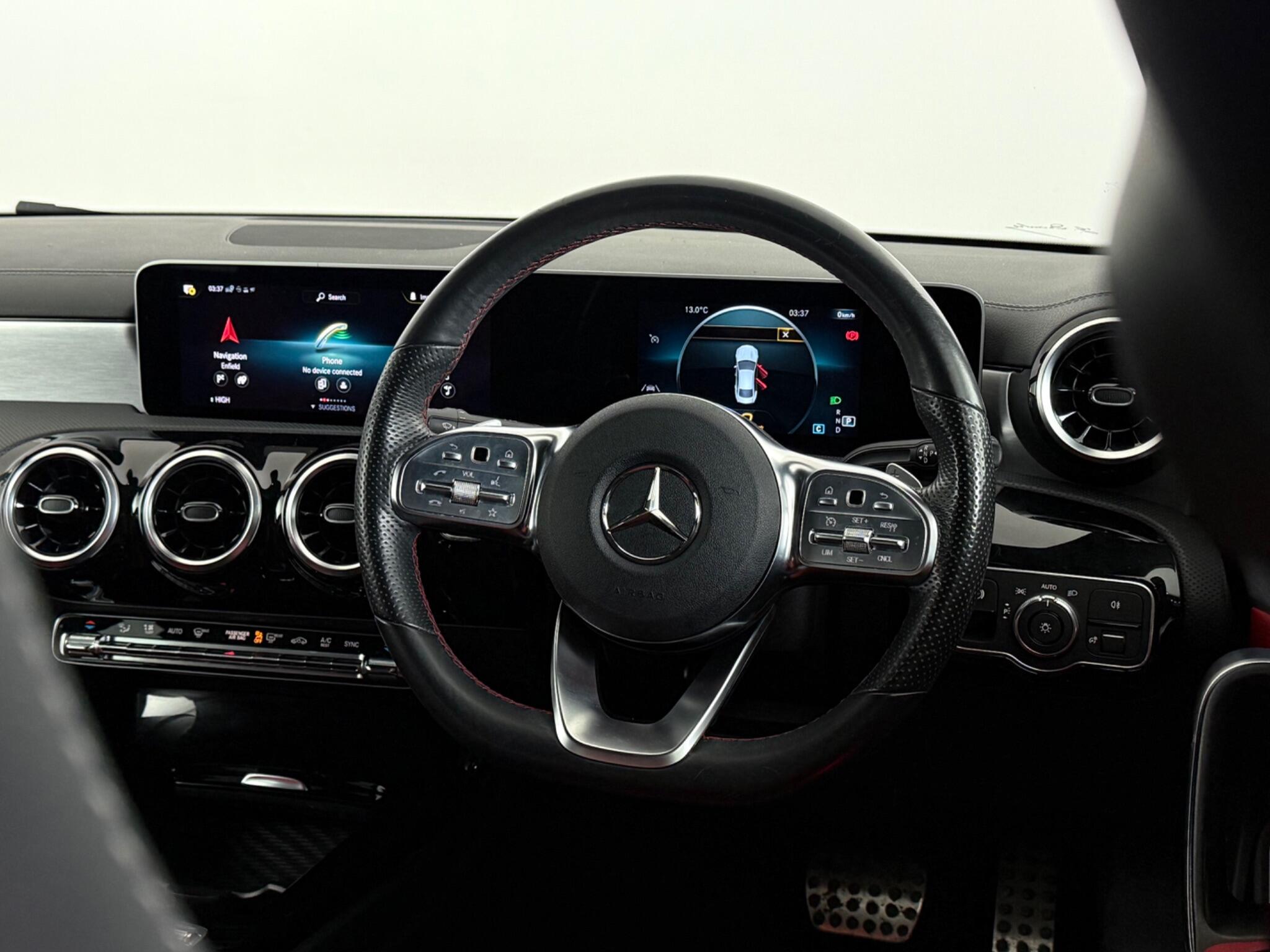 Mercedes-Benz Cla view 13