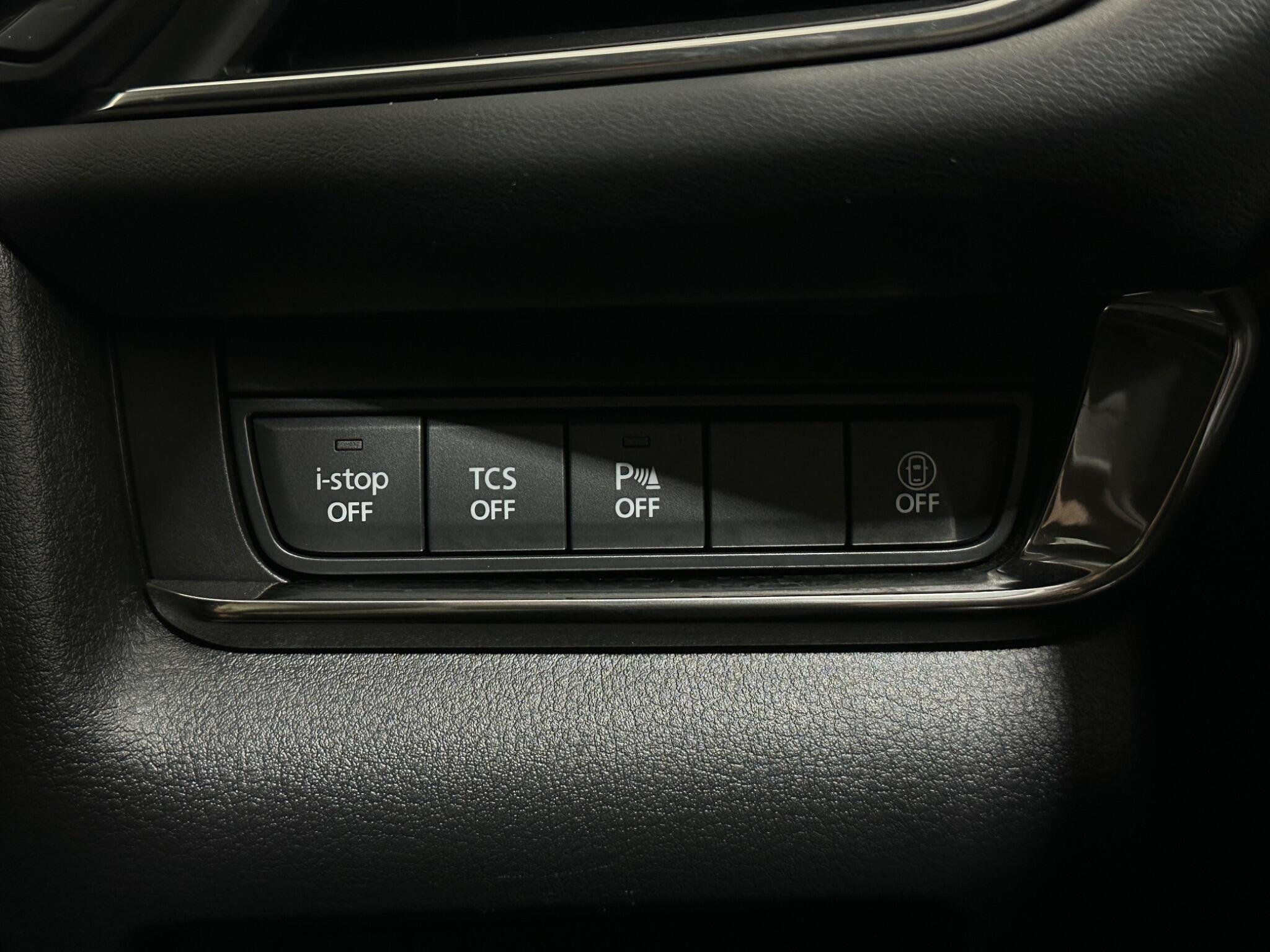 Mazda CX-30 view 18