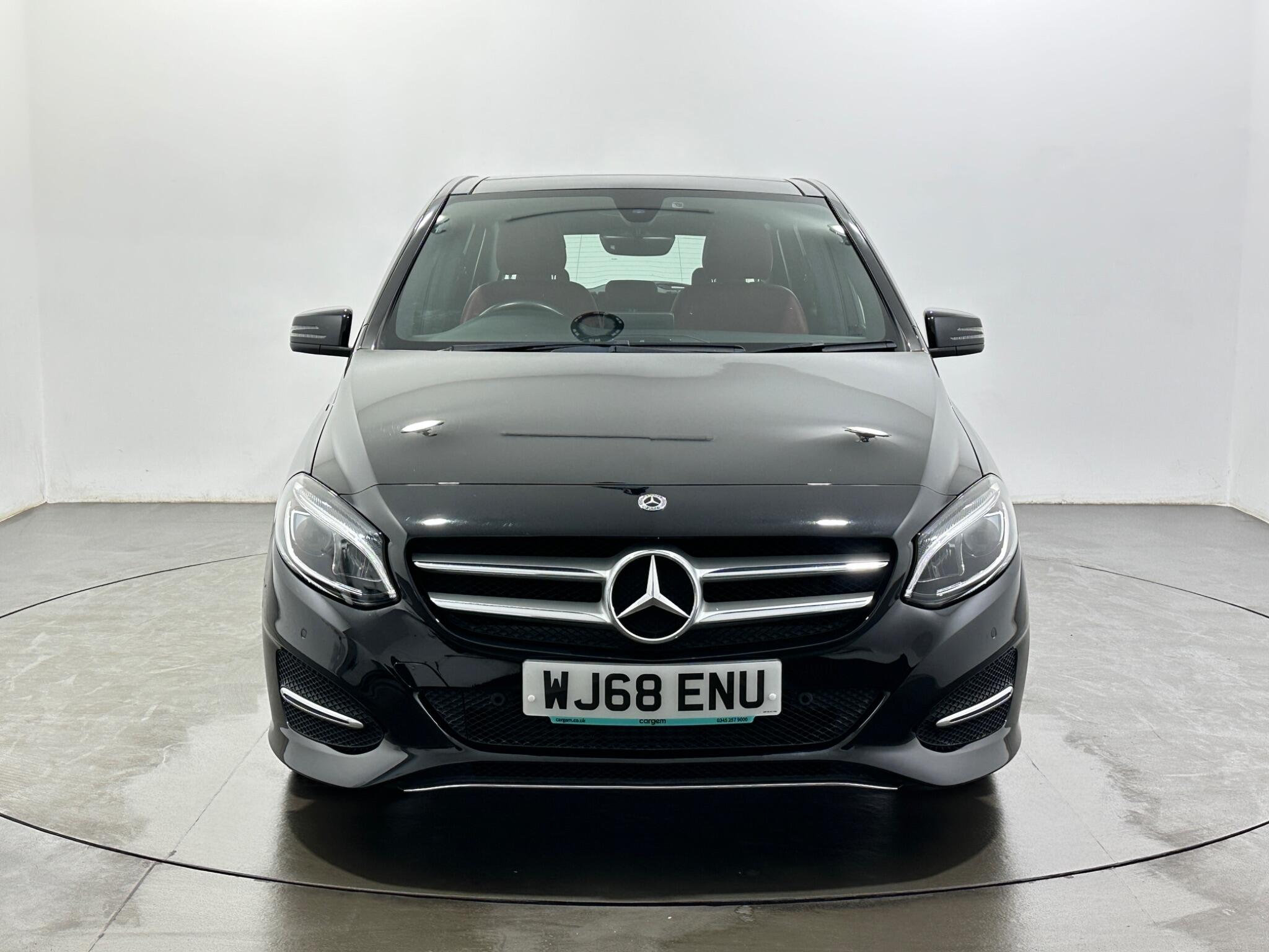 Mercedes-Benz B Class view 3