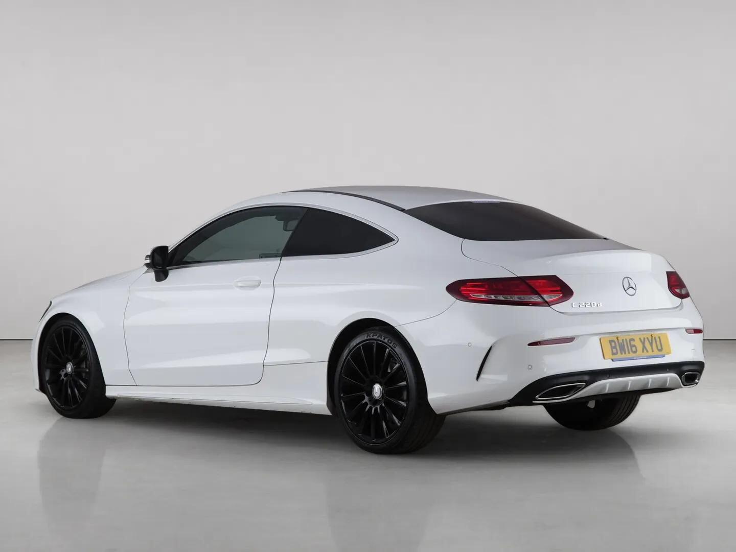 Mercedes-Benz C-Class view 6