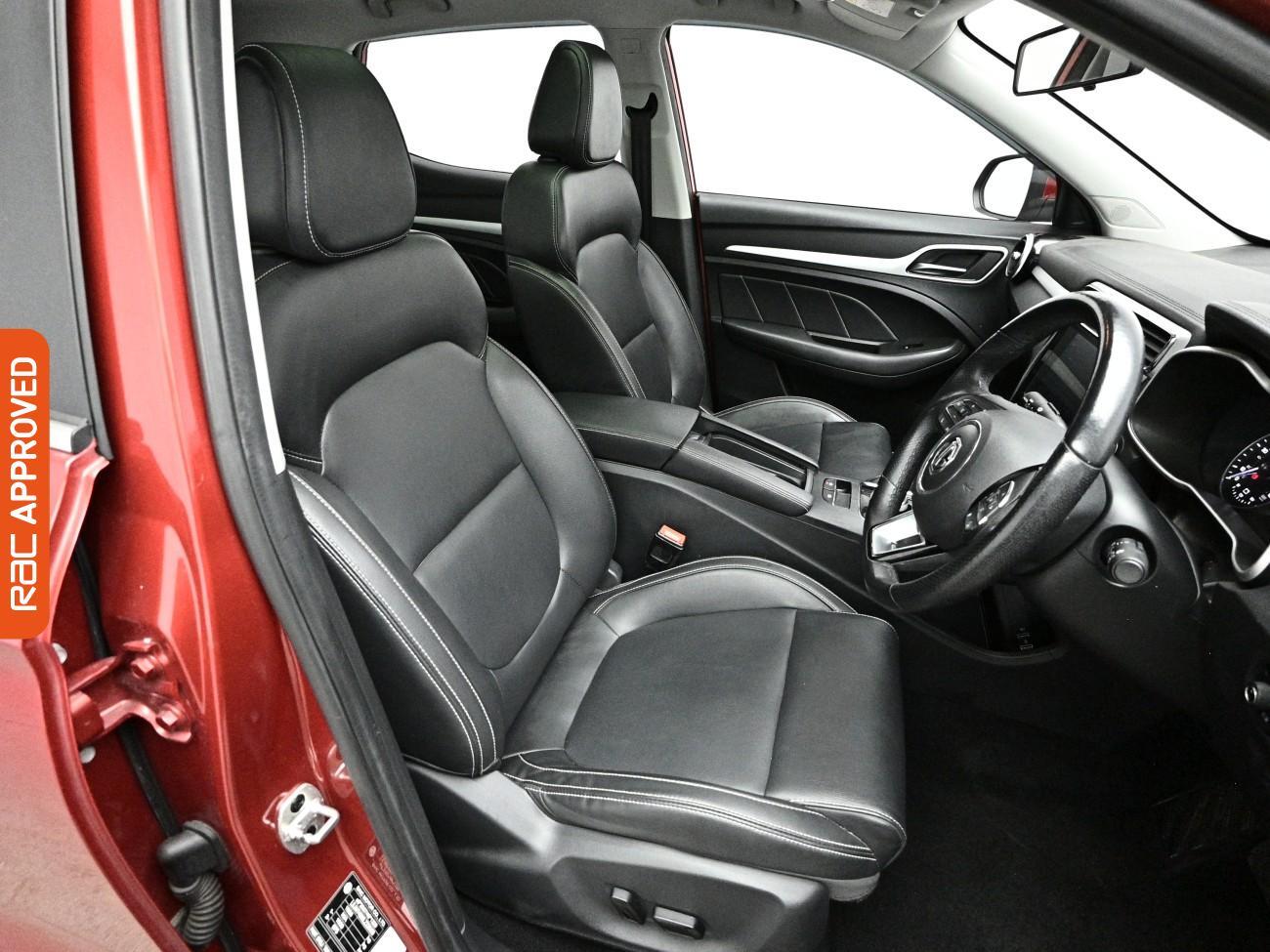 MG ZS view 13