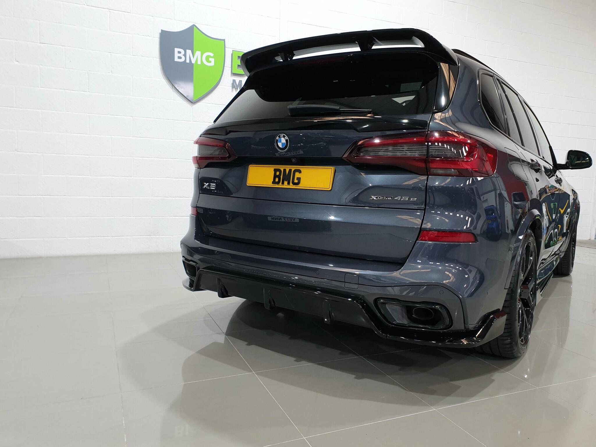 BMW X5 view 18