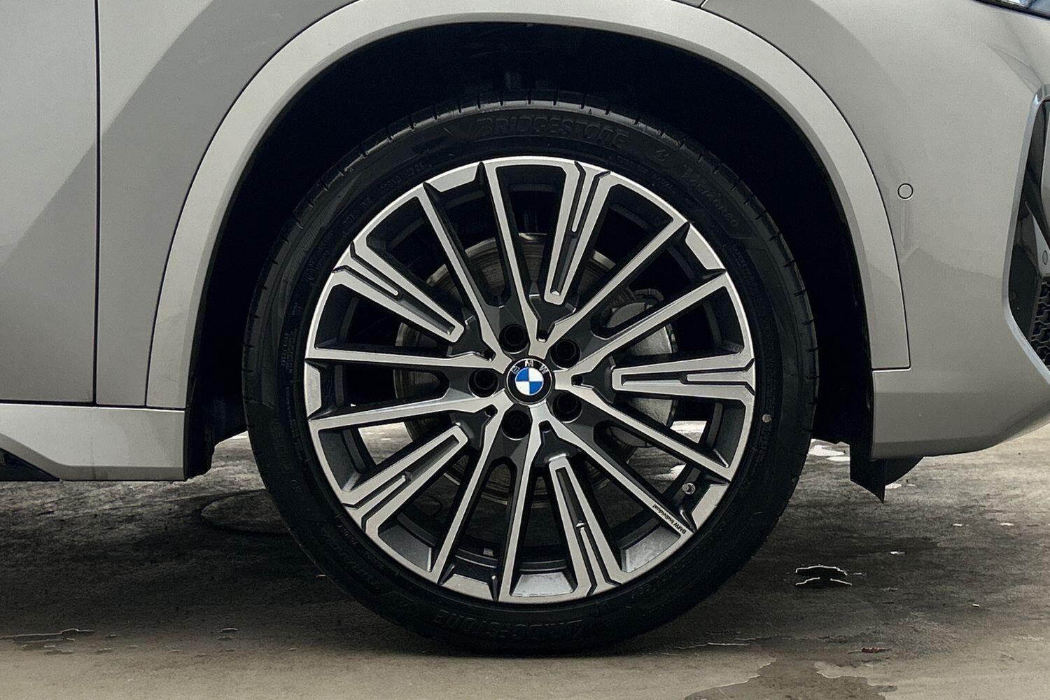 BMW X1 view 14