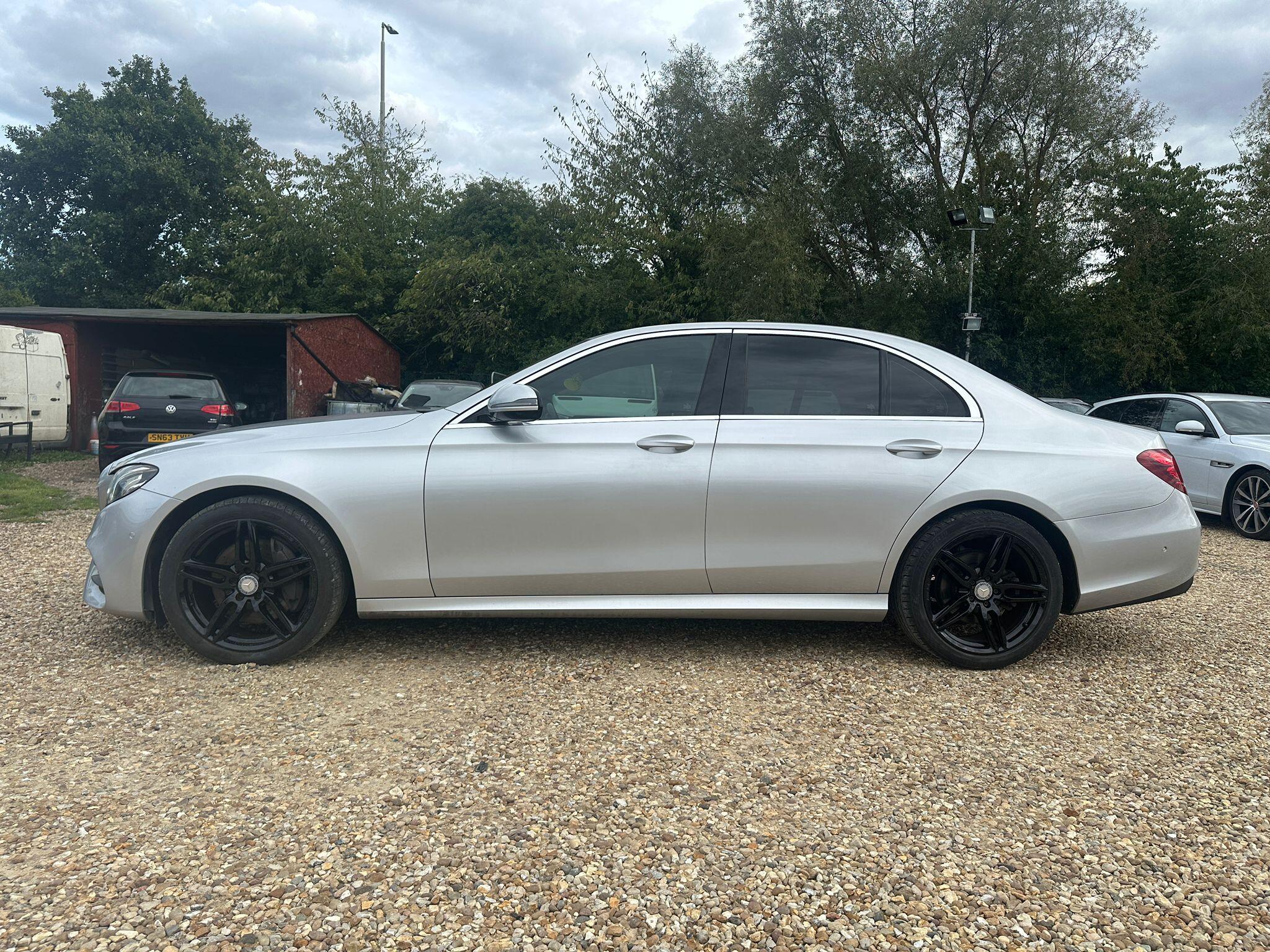 Mercedes-Benz E Class view 6