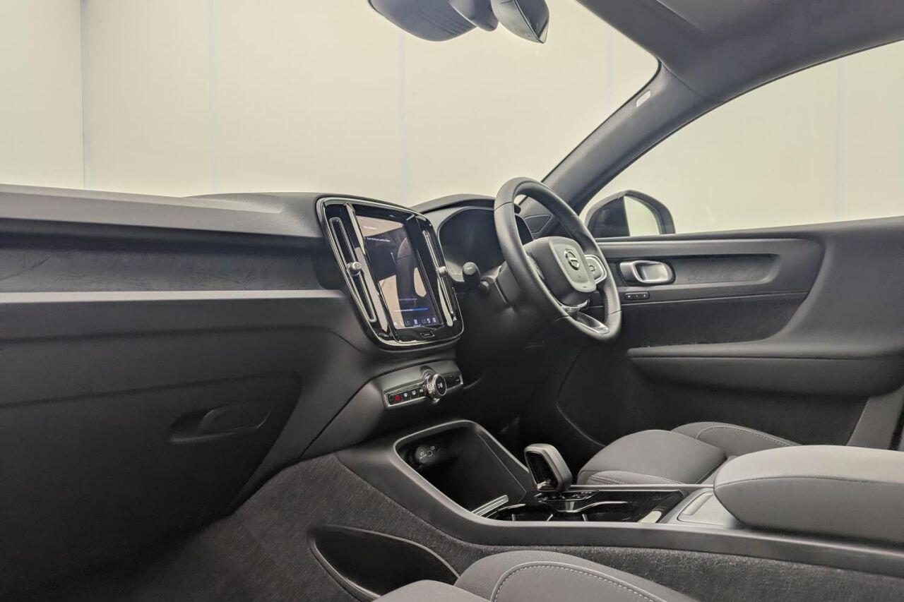 Volvo C40 view 24