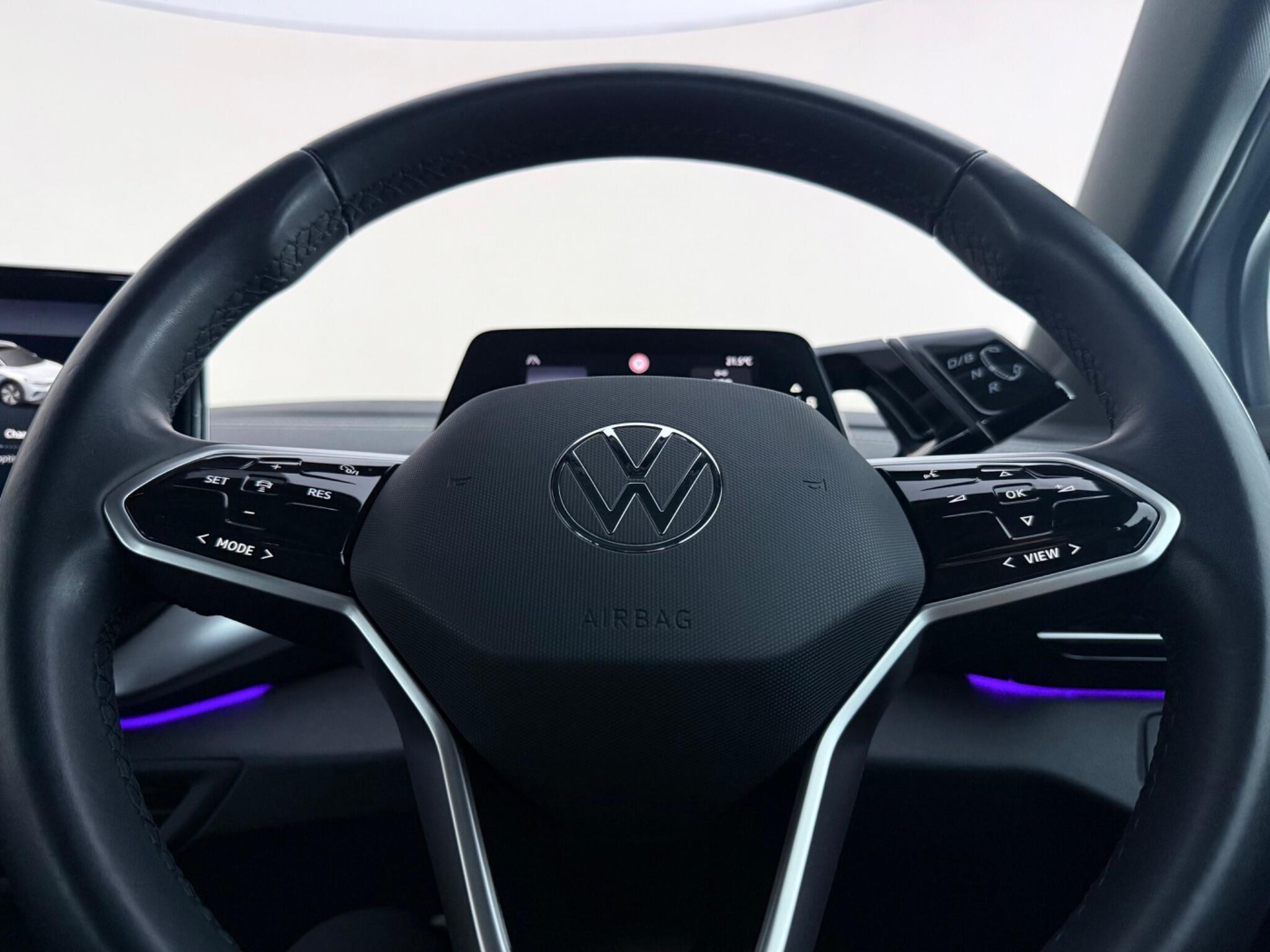 Volkswagen ID.4 view 21