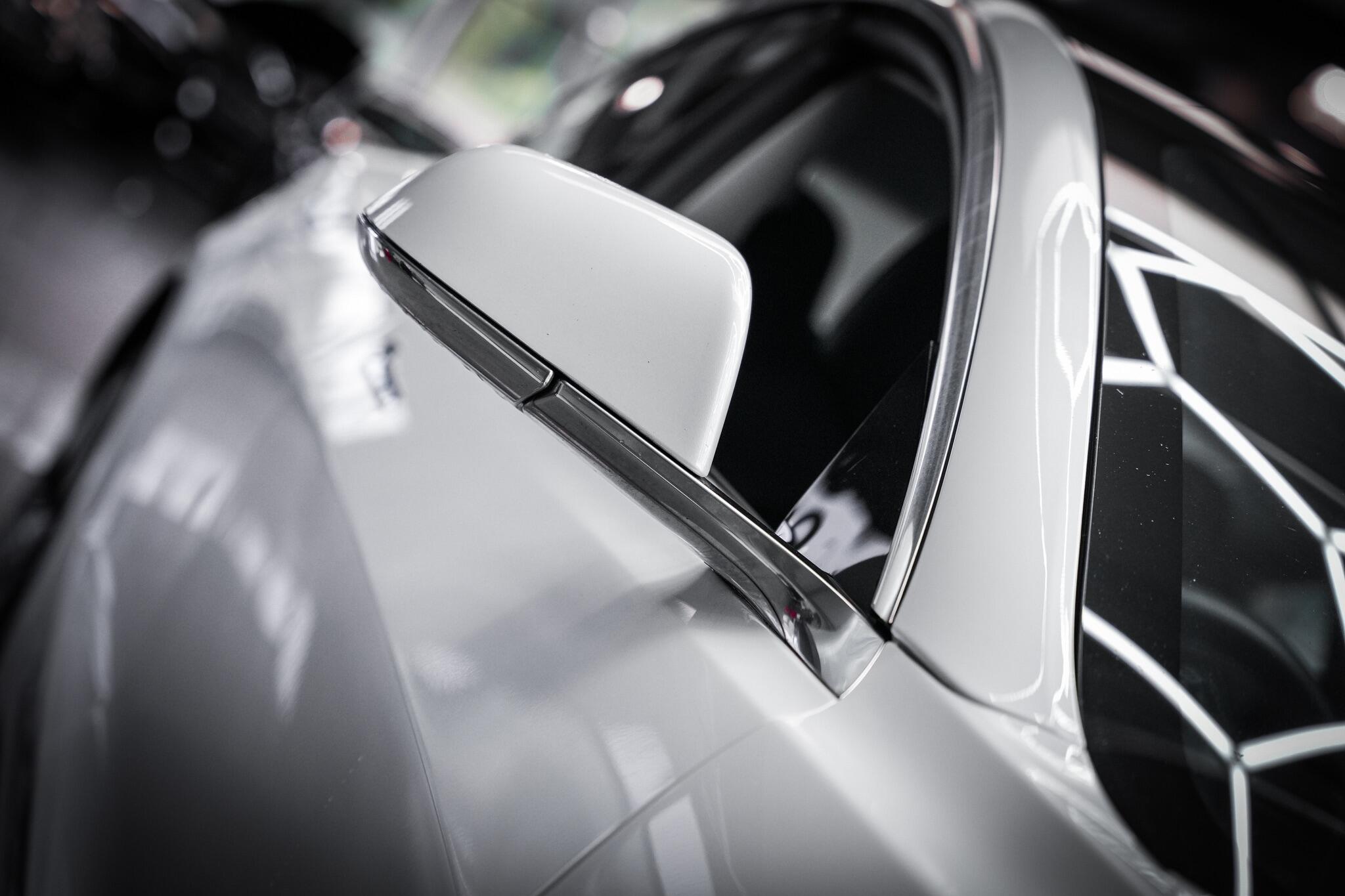 Tesla Model 3 view 34