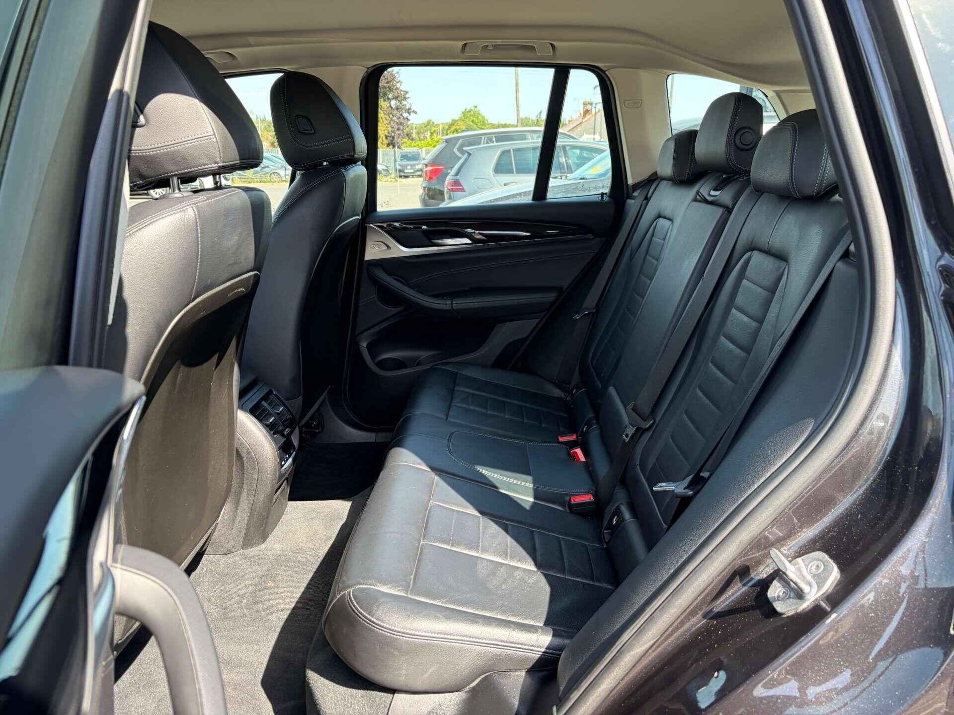 BMW X3 view 20