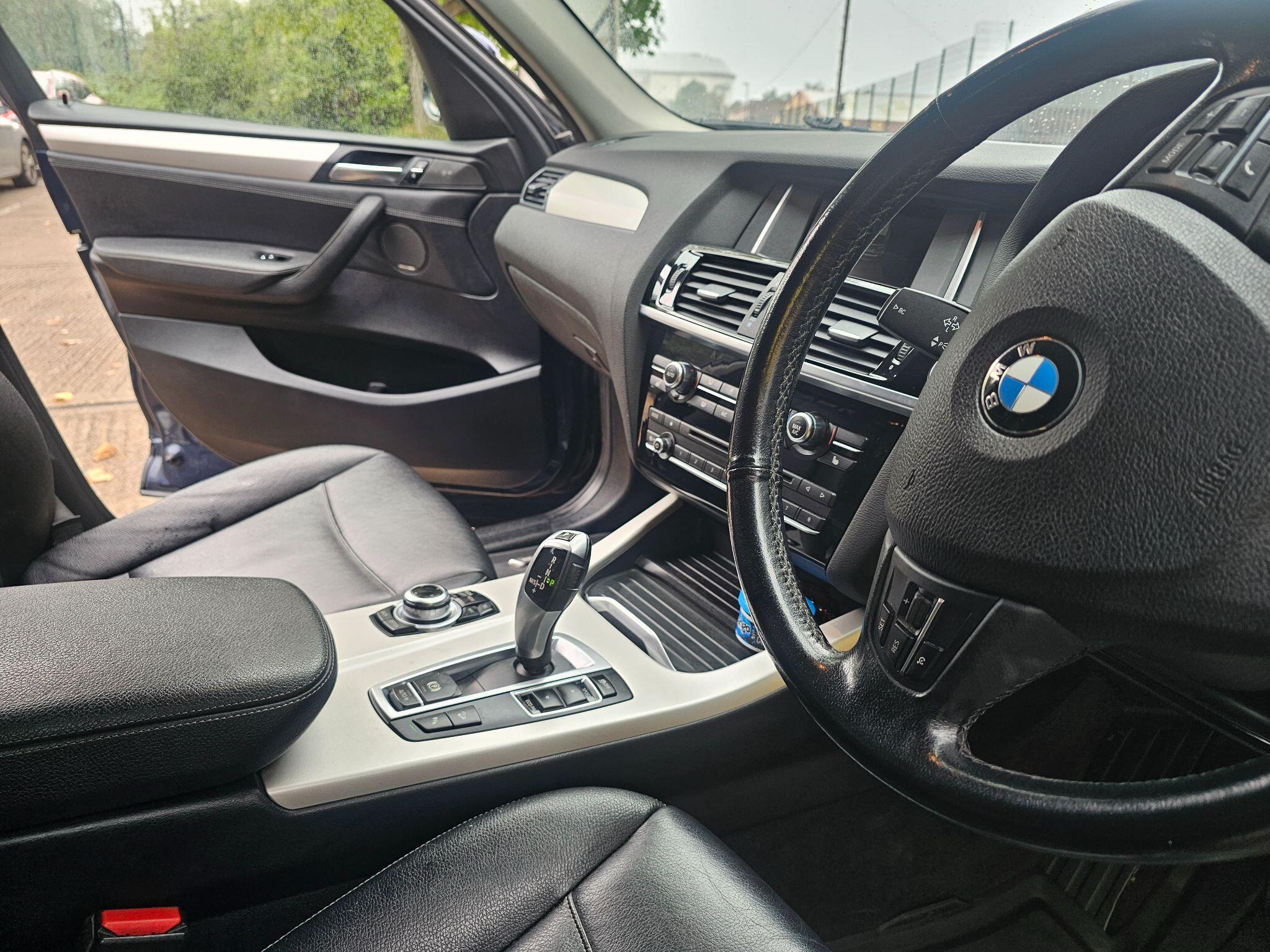 BMW X3 view 24