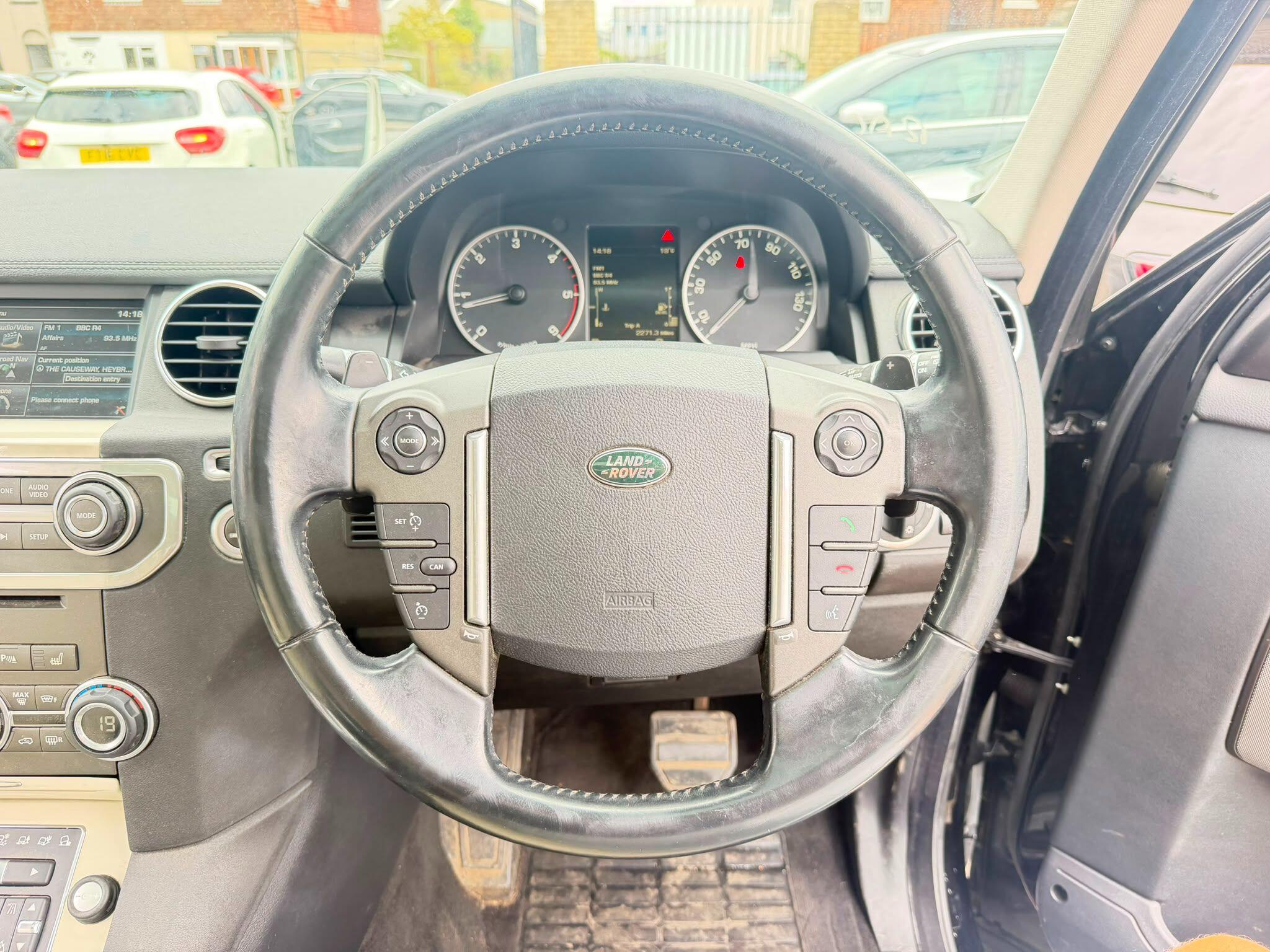 Land Rover Discovery view 27