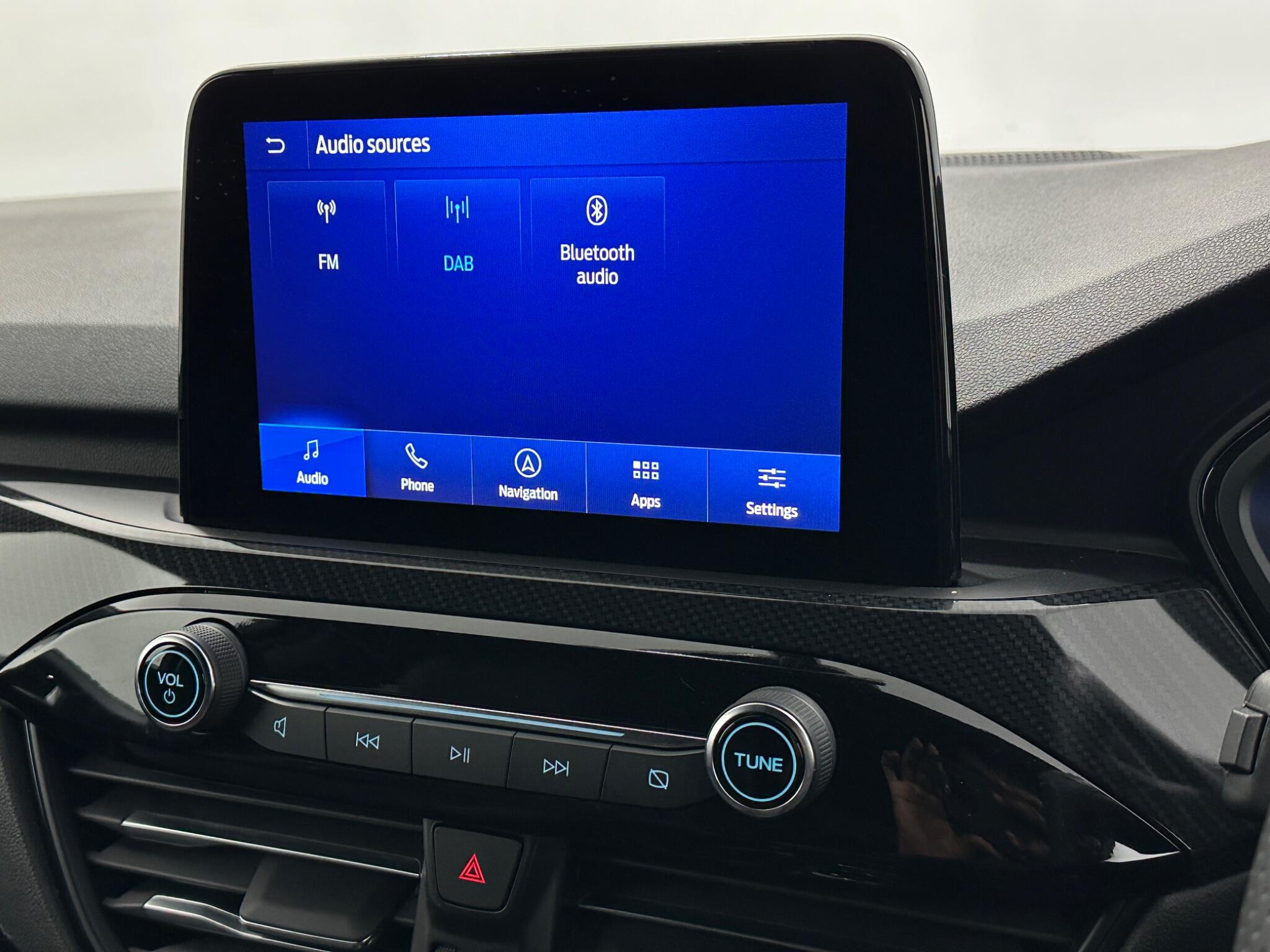 Ford Kuga view 25