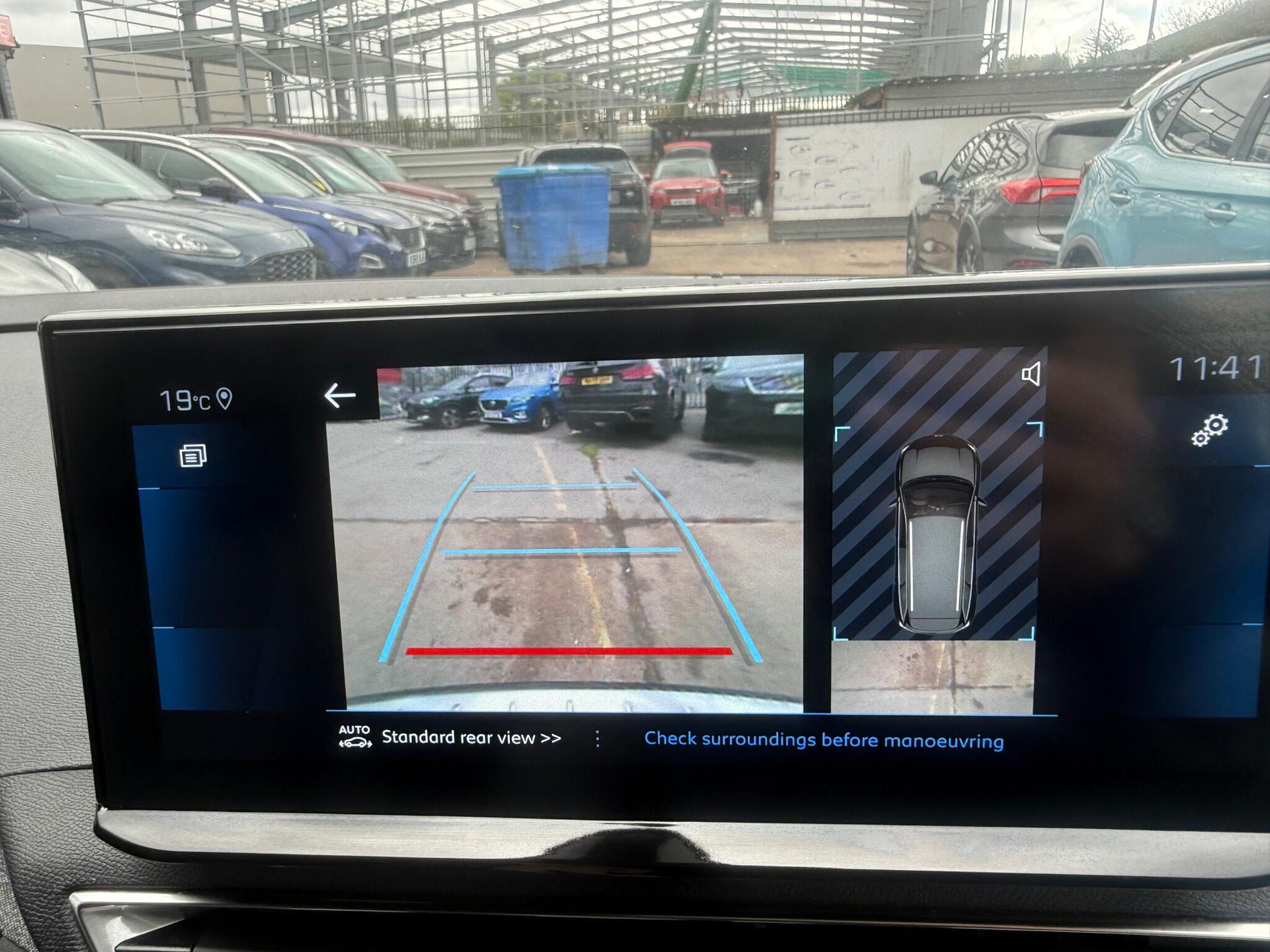 Peugeot 5008 view 21