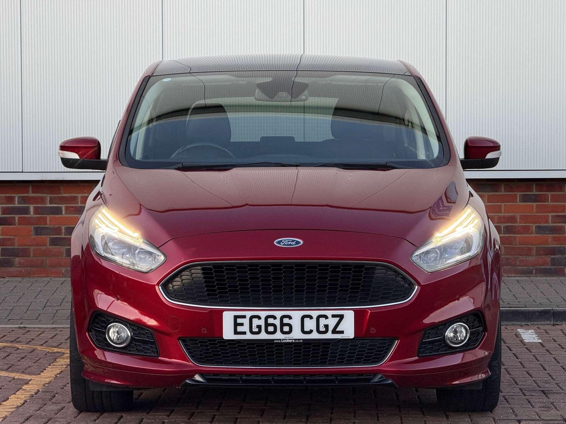 Ford S-Max view 2