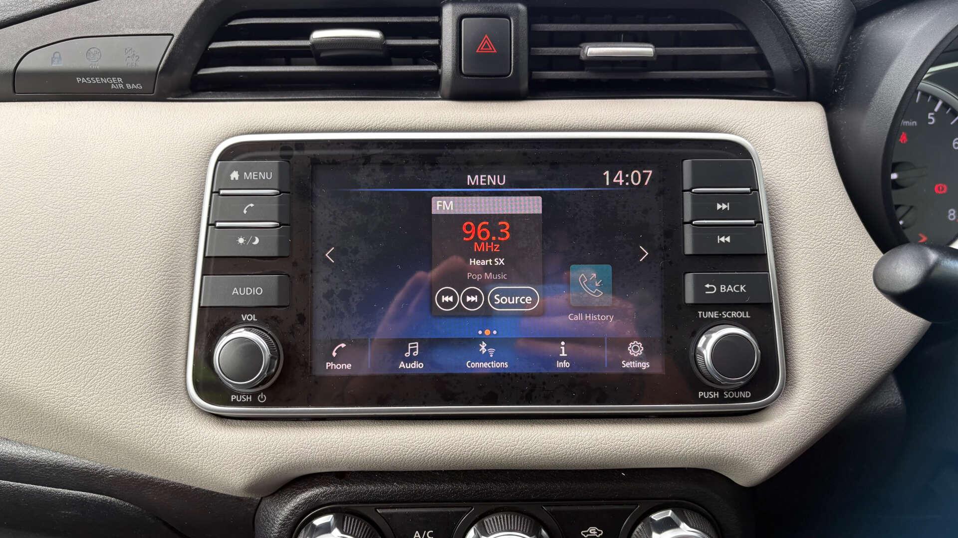 Nissan Micra view 23