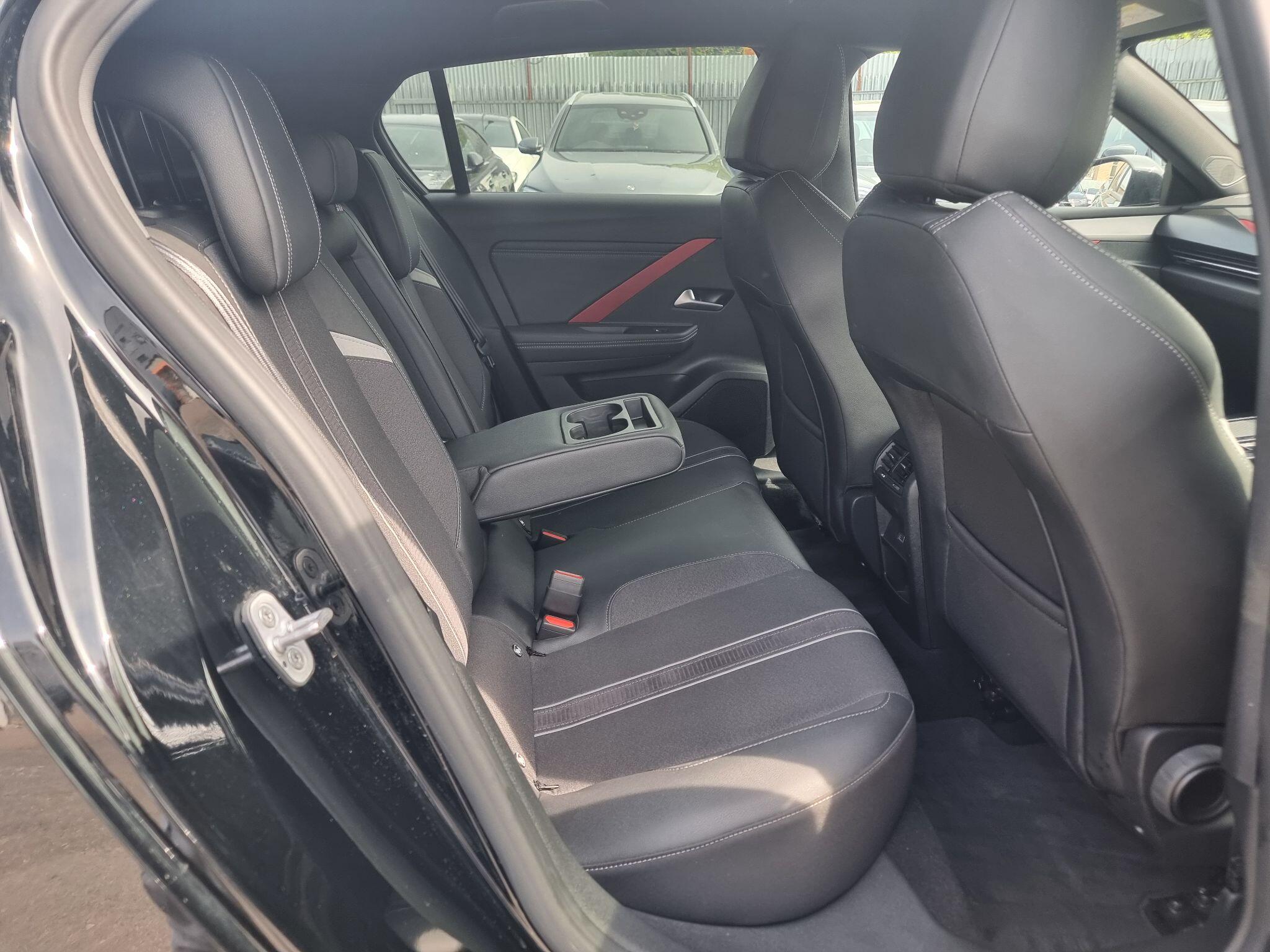 Vauxhall Astra view 17