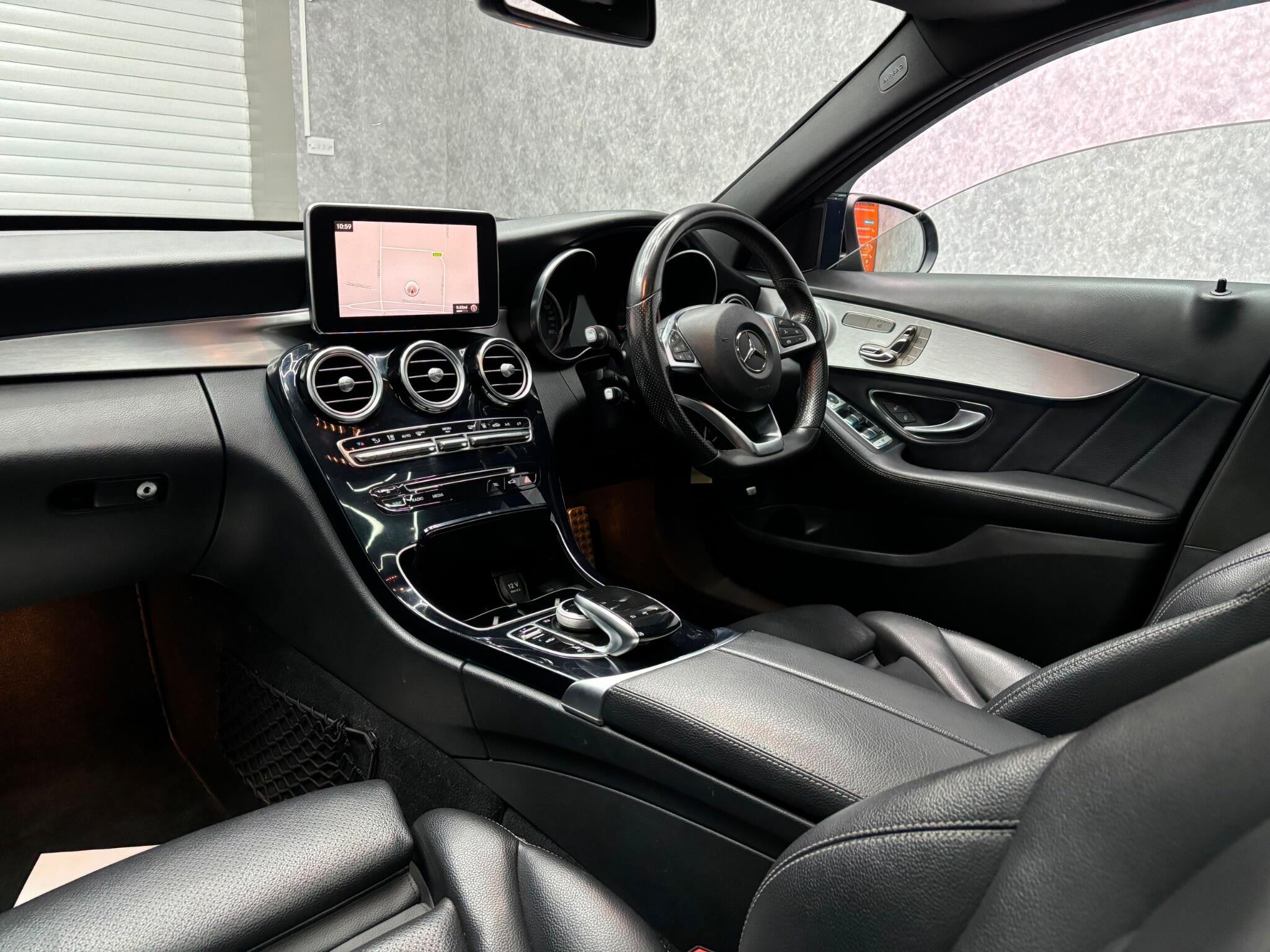 Mercedes-Benz C Class view 5