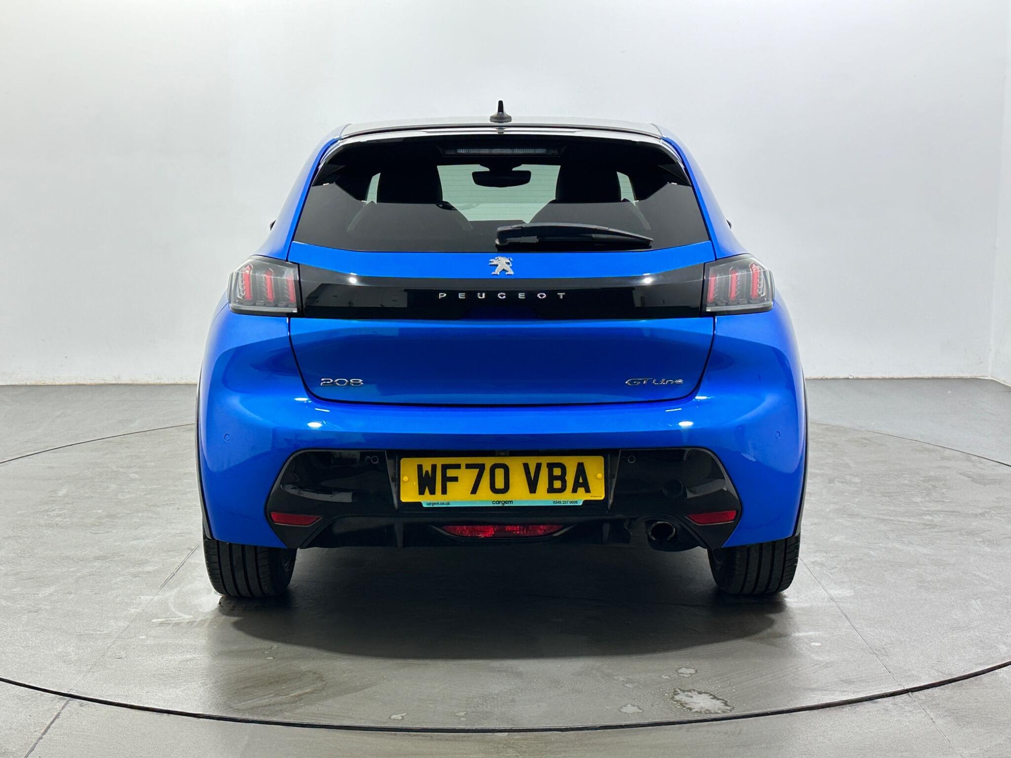Peugeot 208 view 7