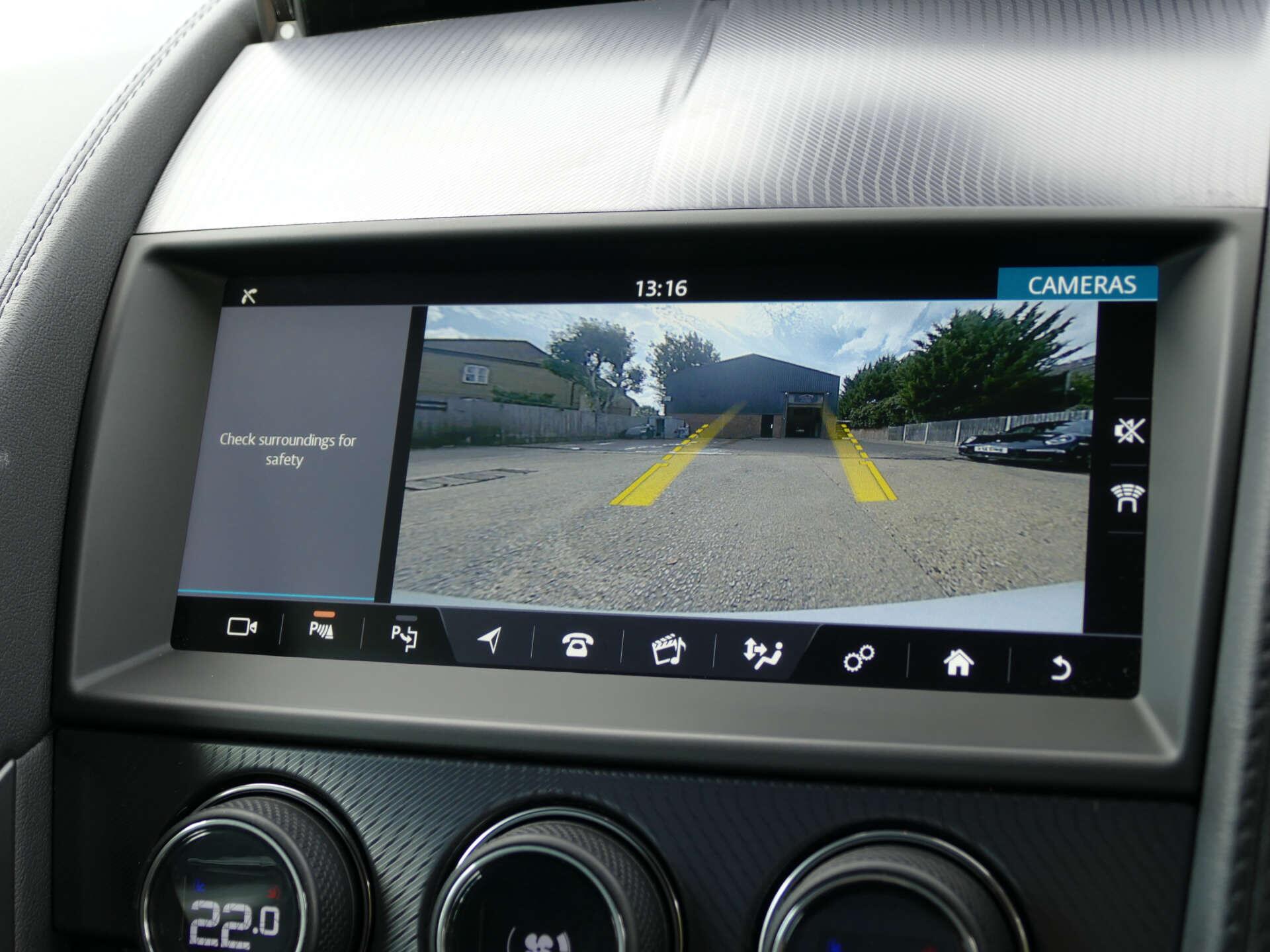 Jaguar F-Type view 35