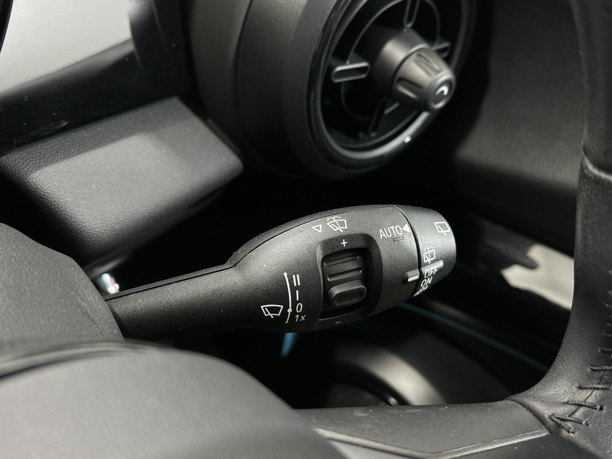 Mini Cooper view 17
