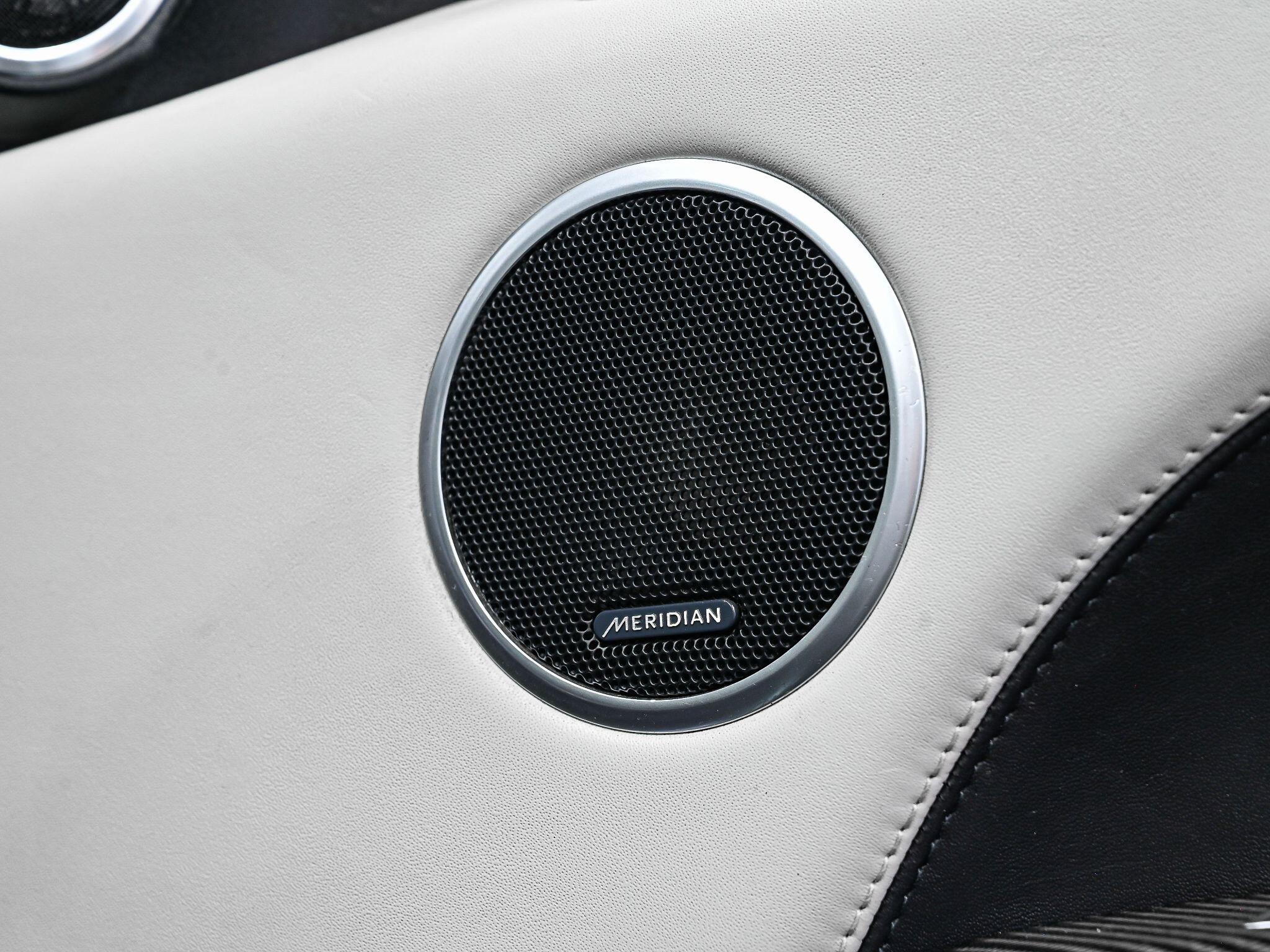 Land Rover Range Rover Sport view 23