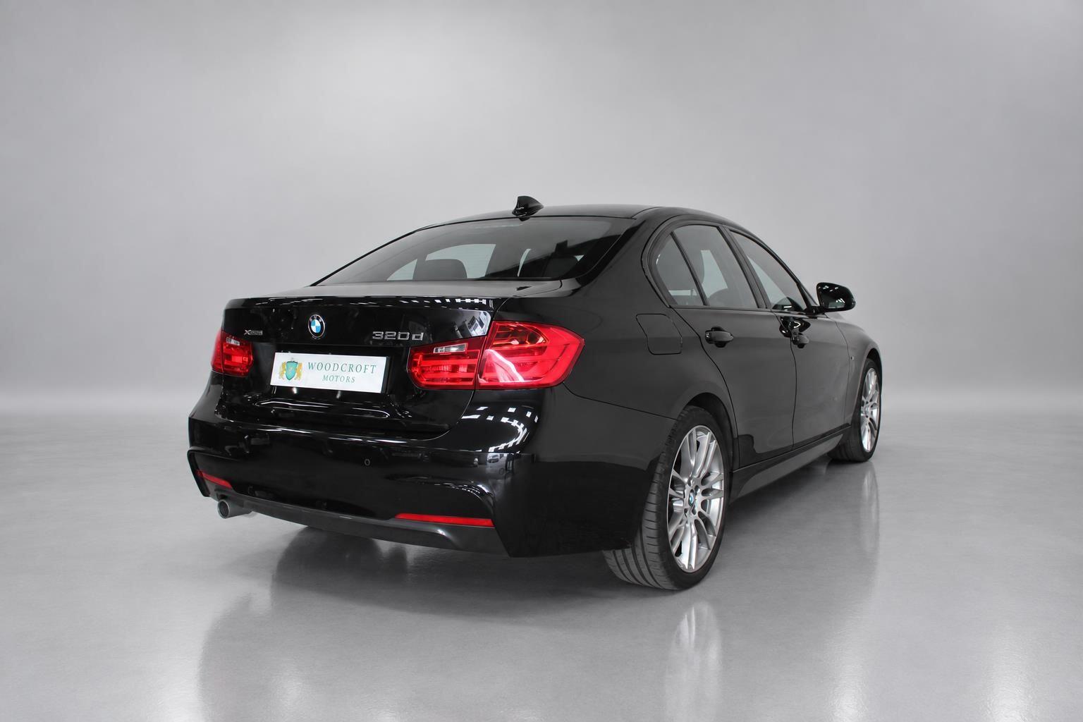 BMW 3 Series view 8