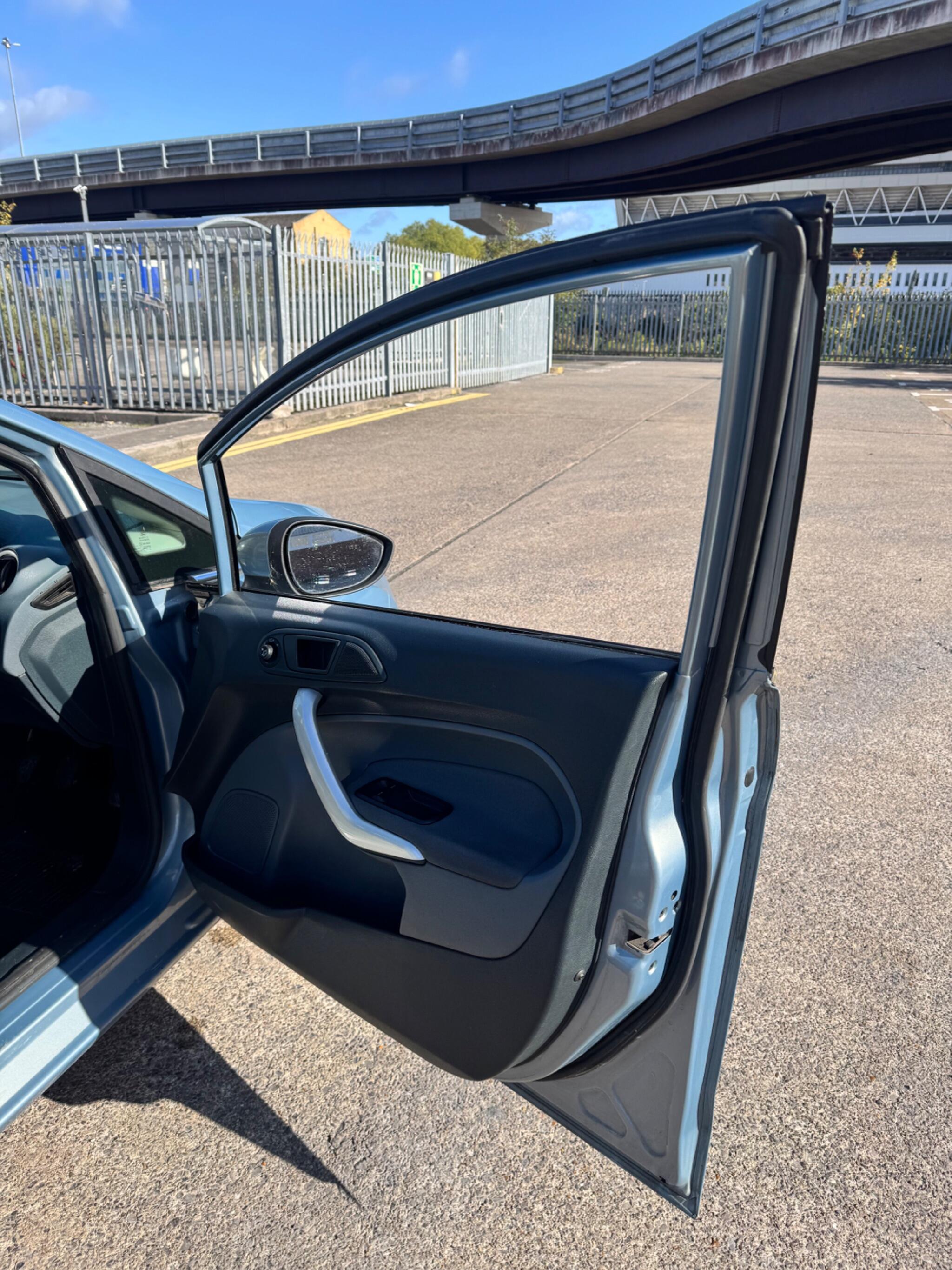 Ford Fiesta view 36