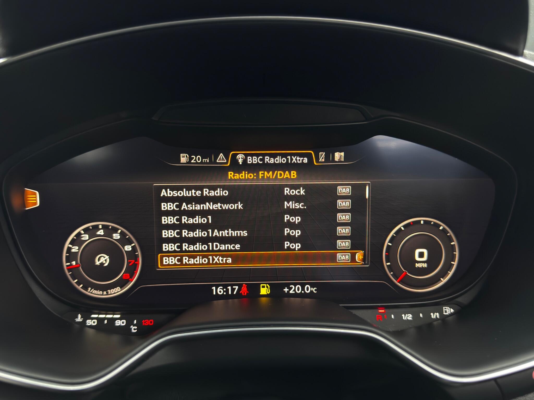 Audi TT view 23