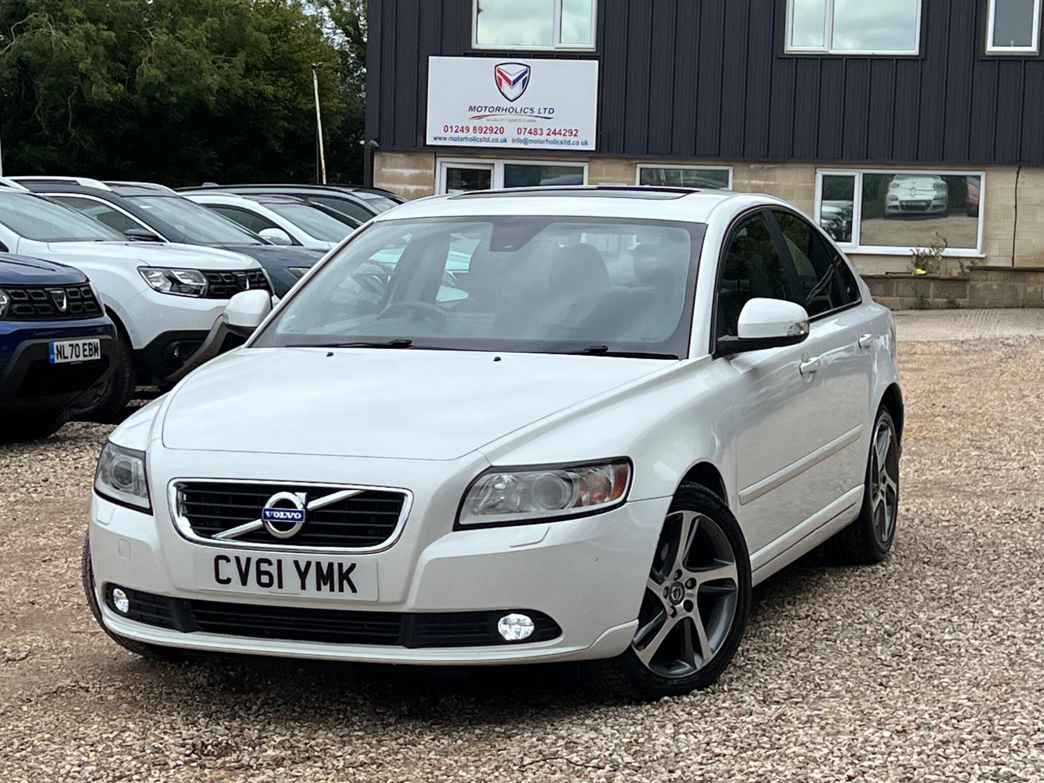 Volvo S40 view 3