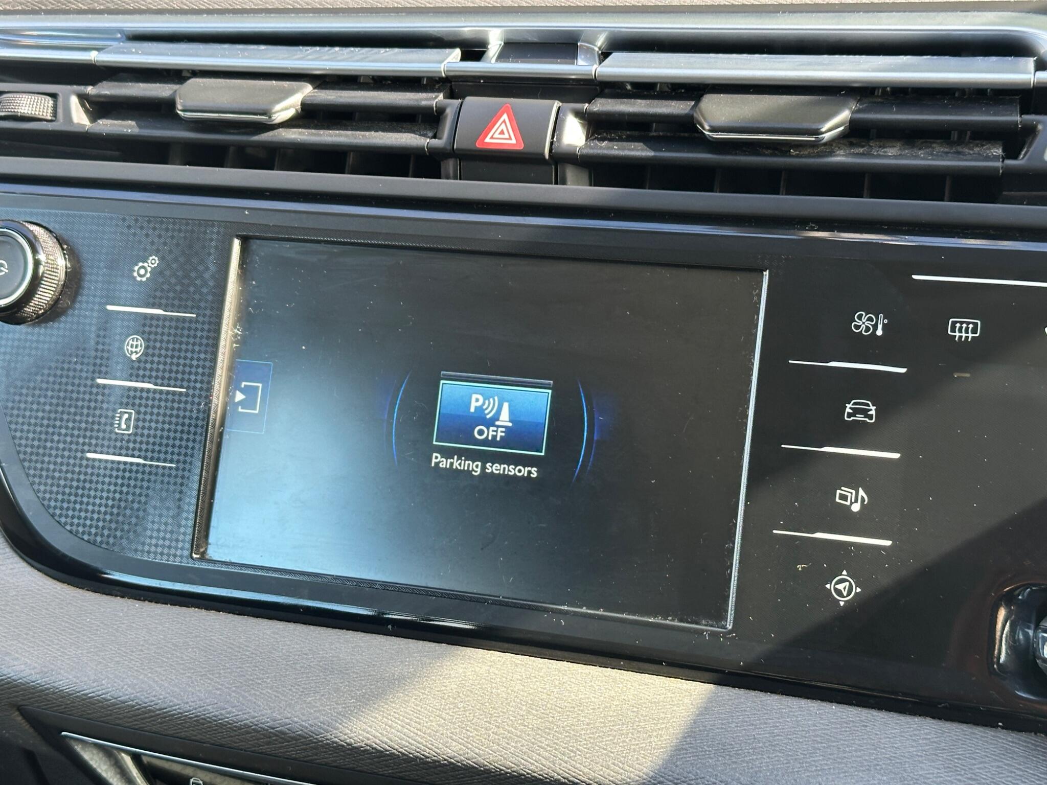 Citroen Grand C4 Picasso view 40