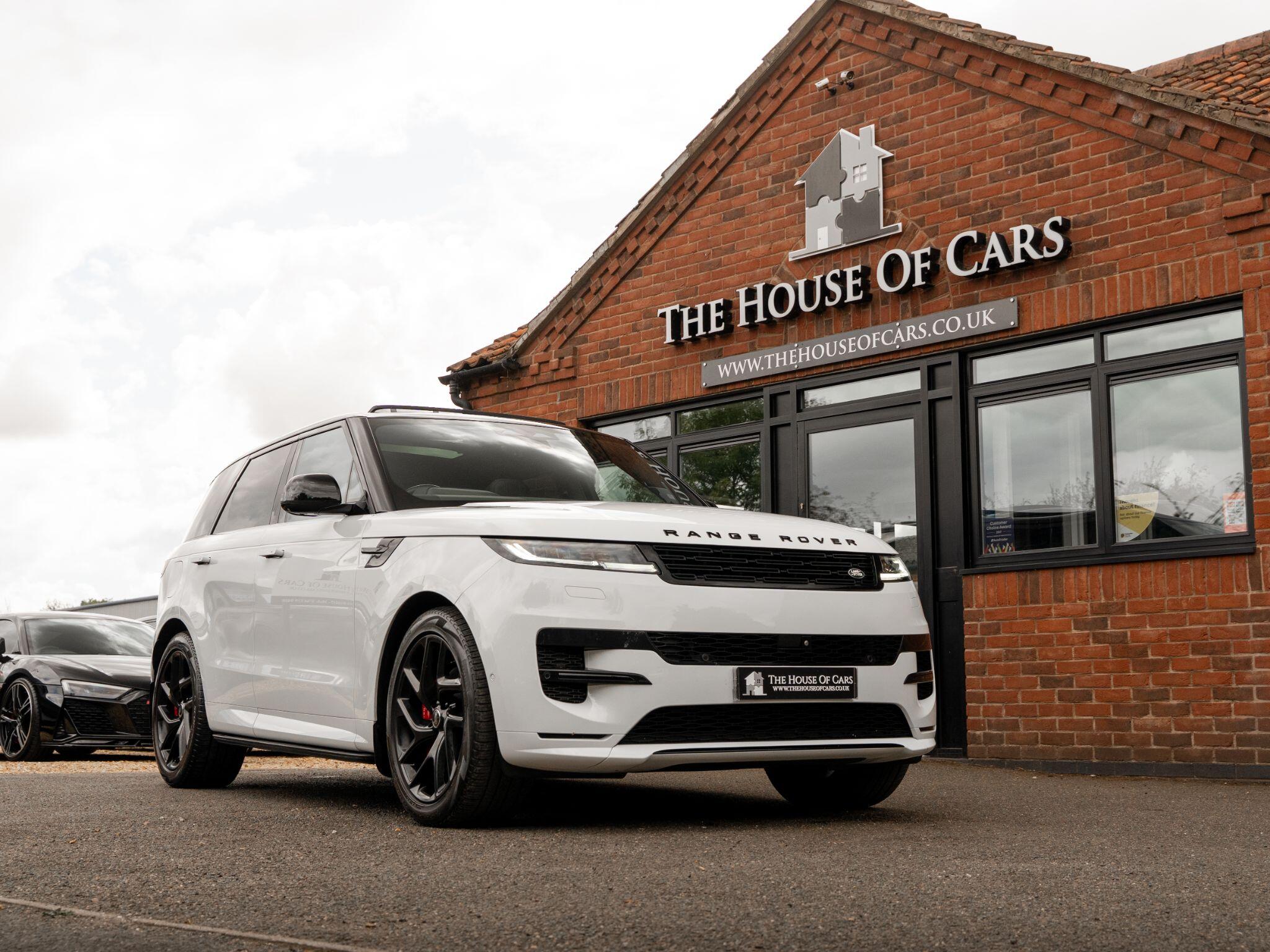Land Rover Range Rover Sport view 3