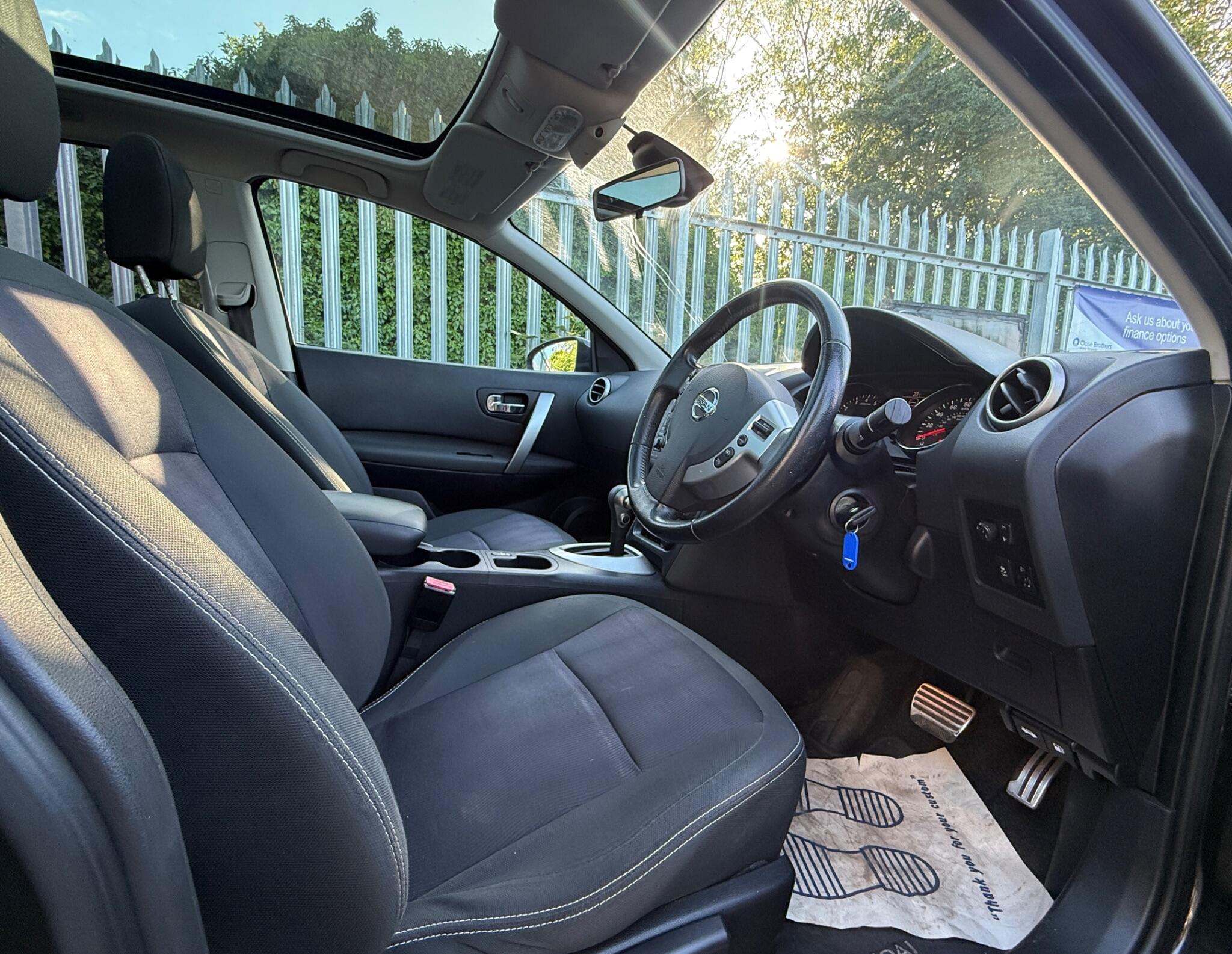 2012 Nissan Qashqai image 18