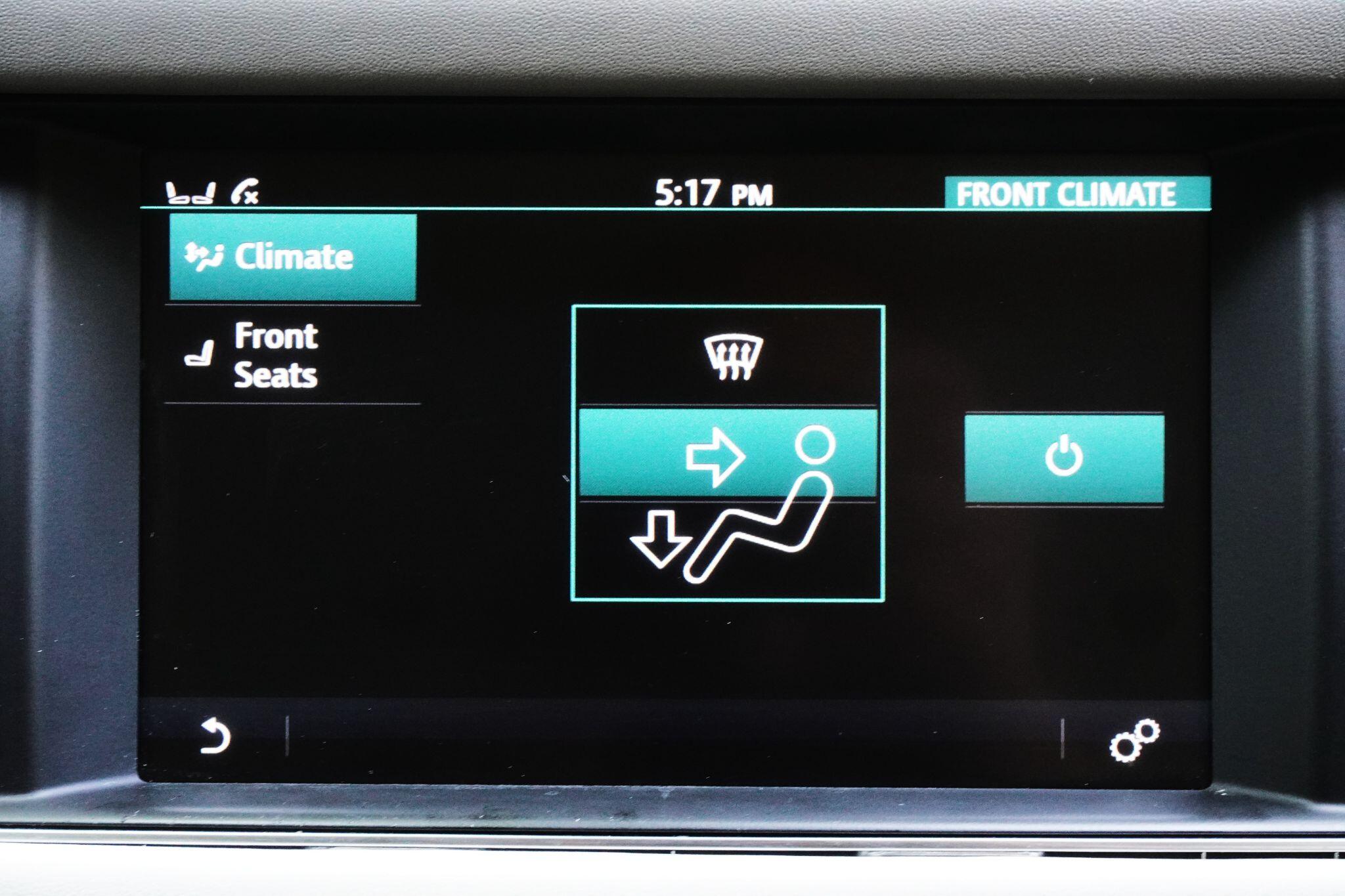 Jaguar XF view 29