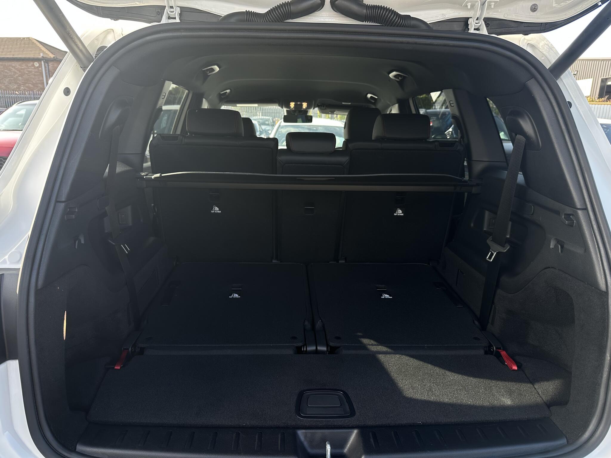 Mercedes-Benz EQB view 26