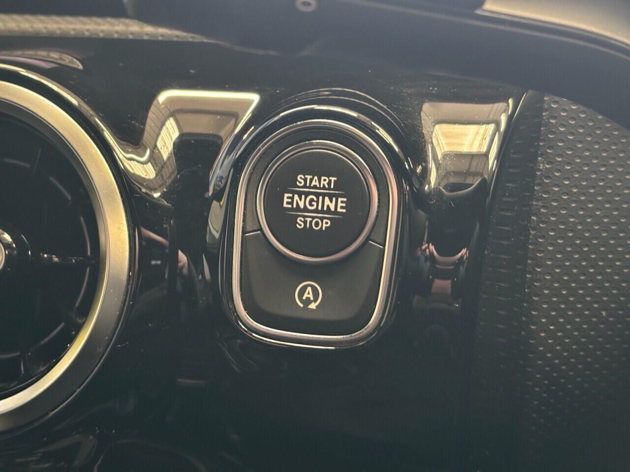 Mercedes-Benz A-Class view 37