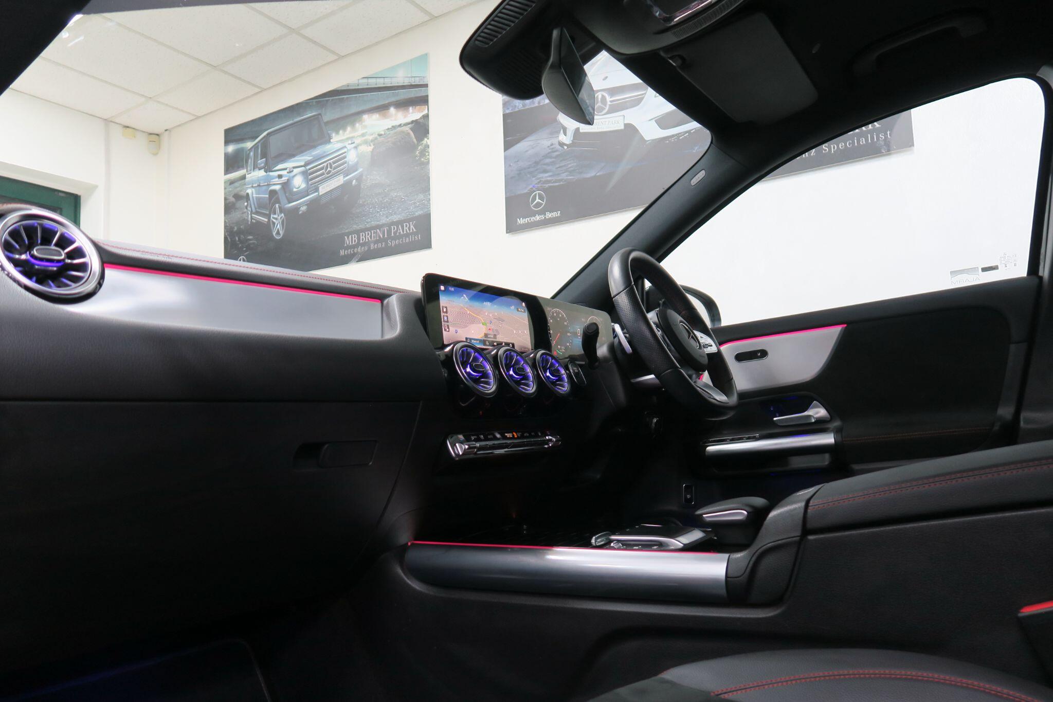 Mercedes-Benz Eqa view 8