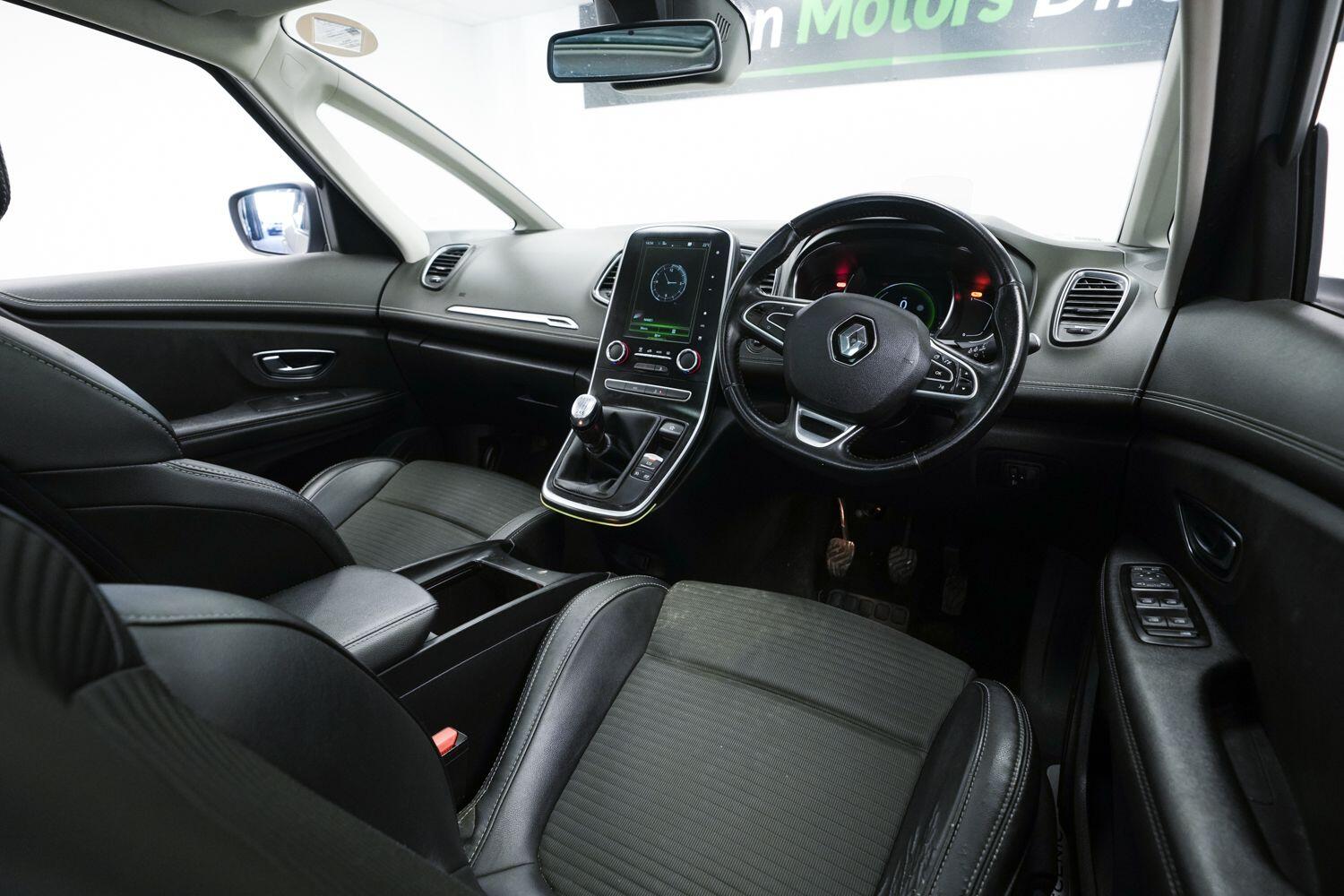 Renault Grand Scenic view 9