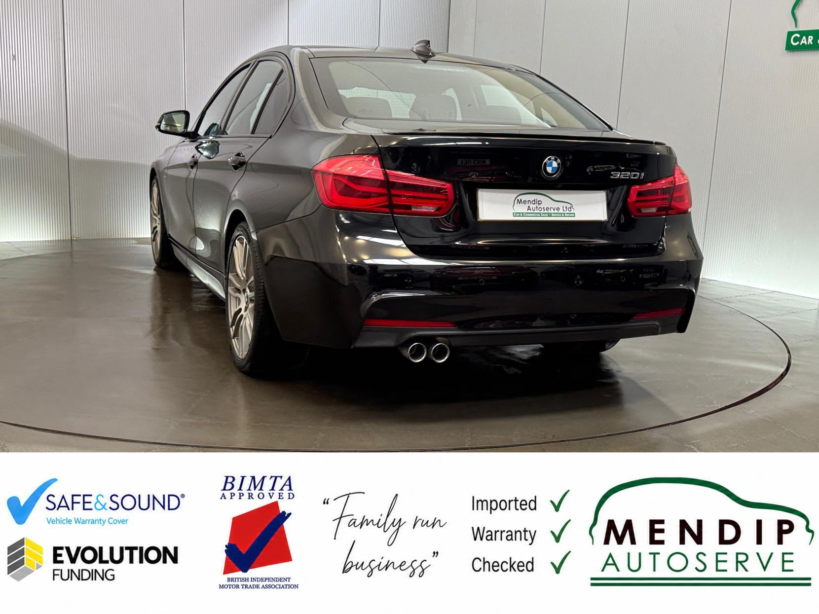BMW 3 Series view 17