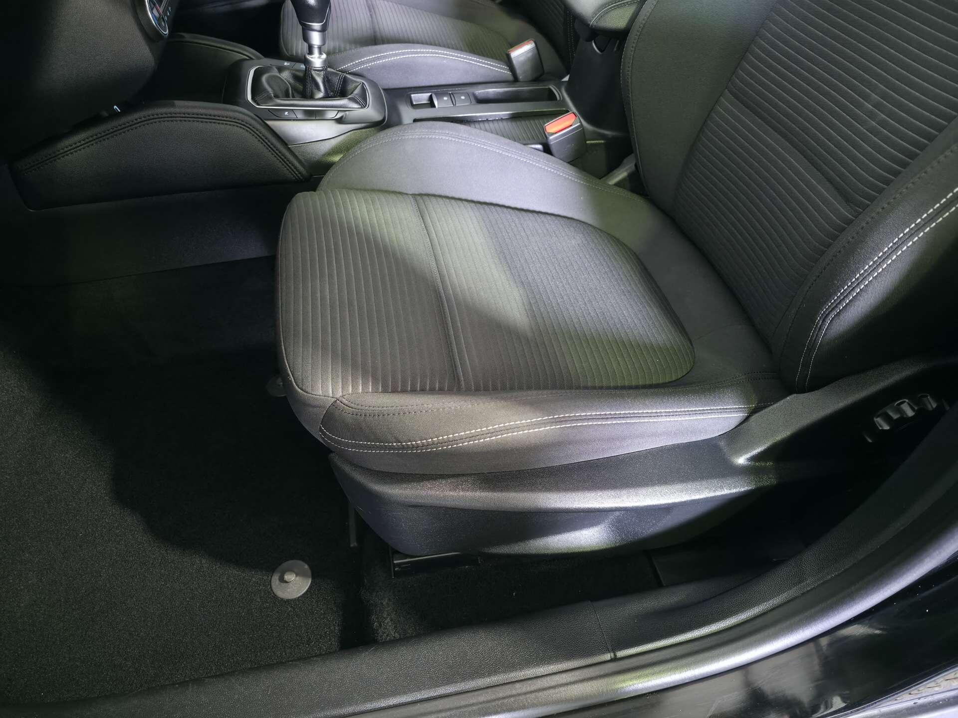 Ford Focus view 64